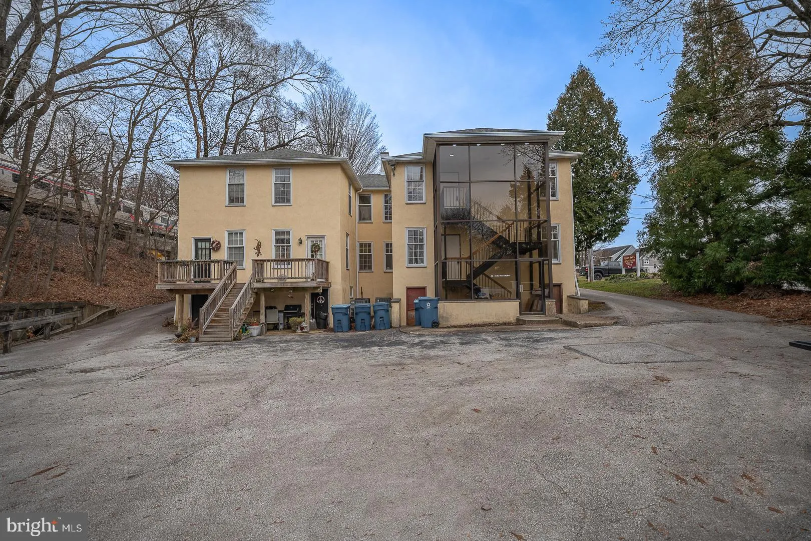 Devon, Pennsylvania 19333, United States, 2 Bedrooms Bedrooms, ,2 BathroomsBathrooms,Residential,Active,205609