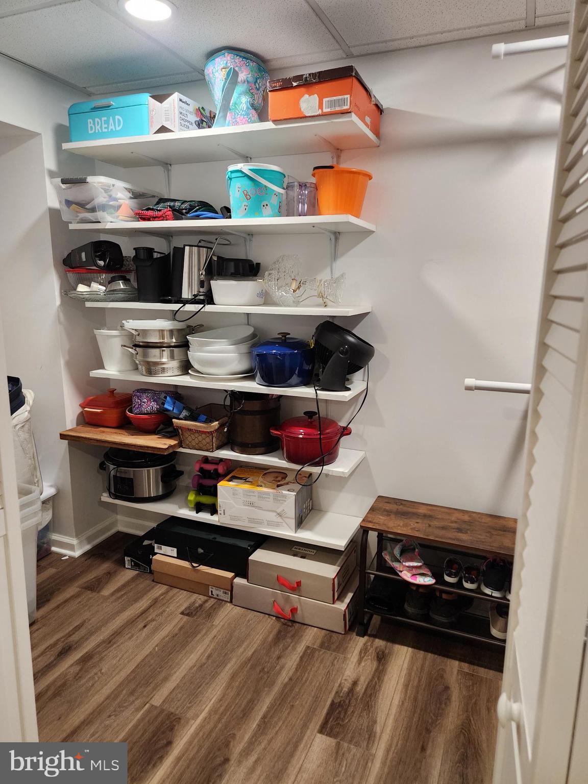 PINEDALE WOODS - Residential