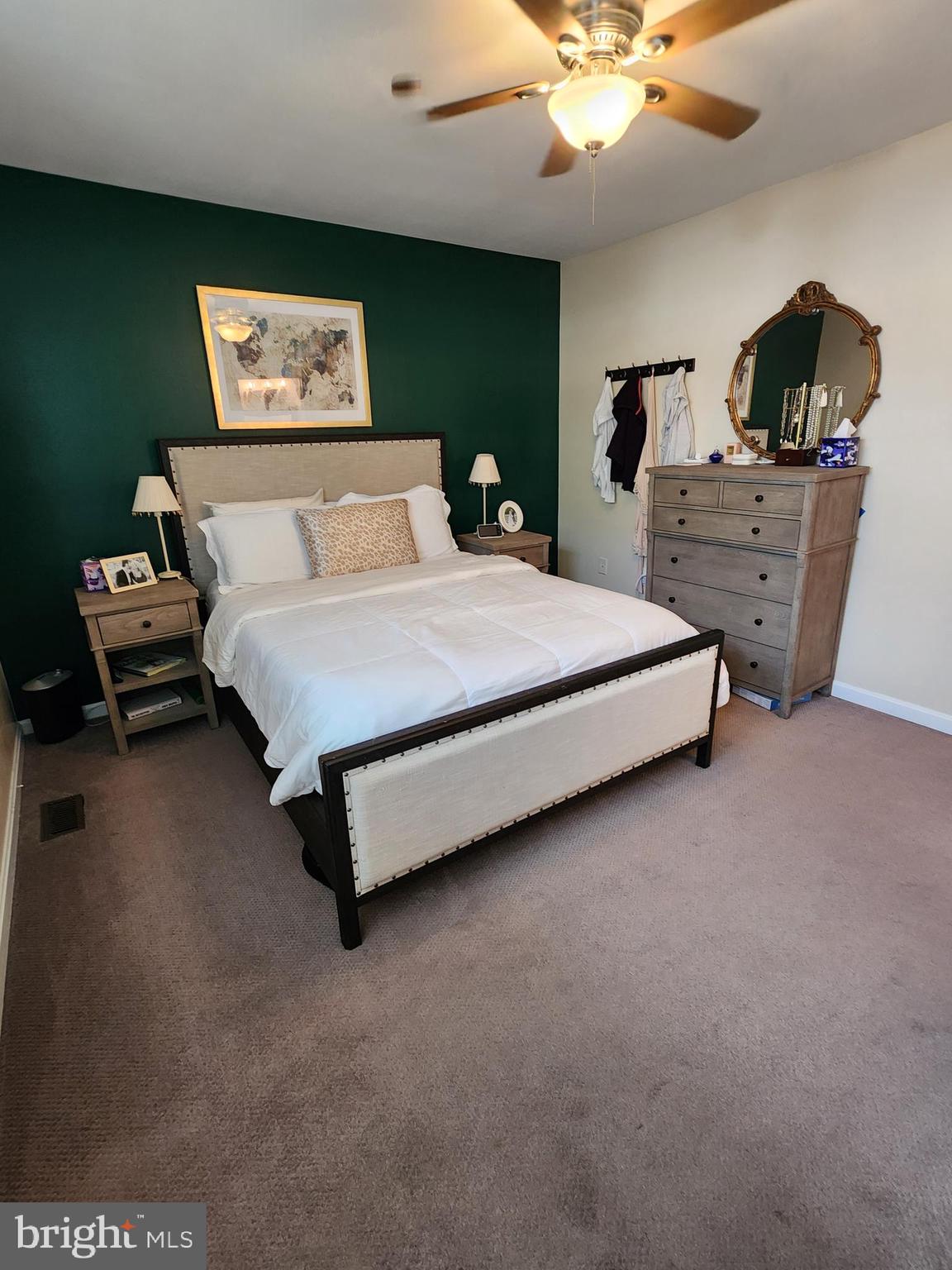 PINEDALE WOODS - Residential