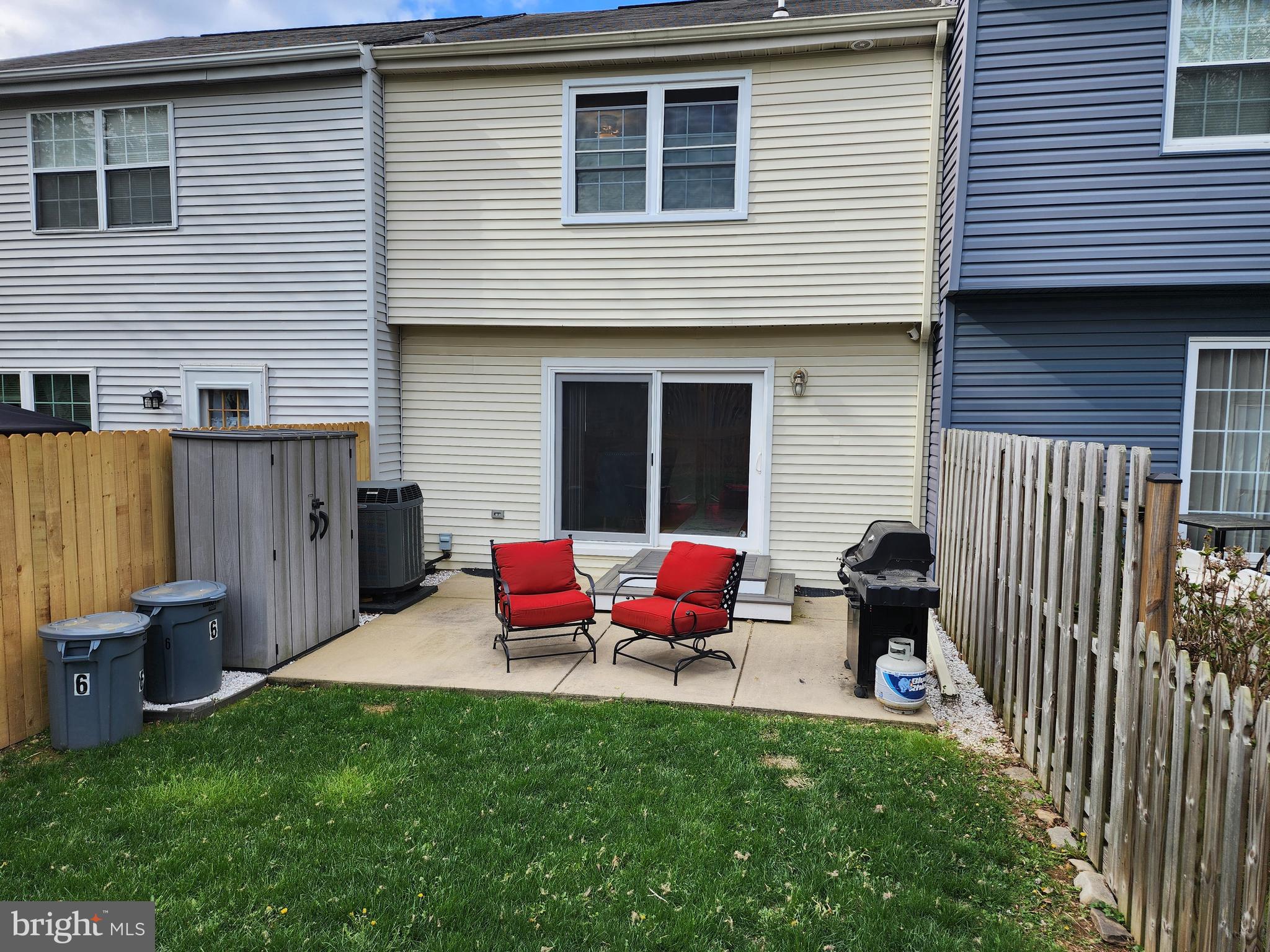 PINEDALE WOODS - Residential