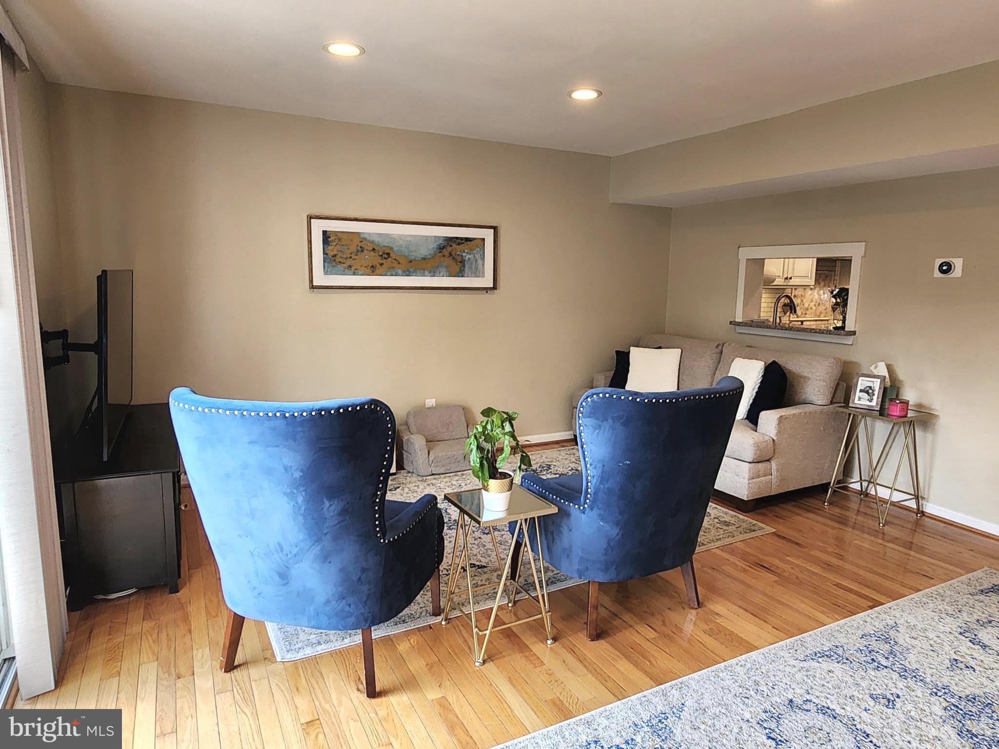 PINEDALE WOODS - Residential