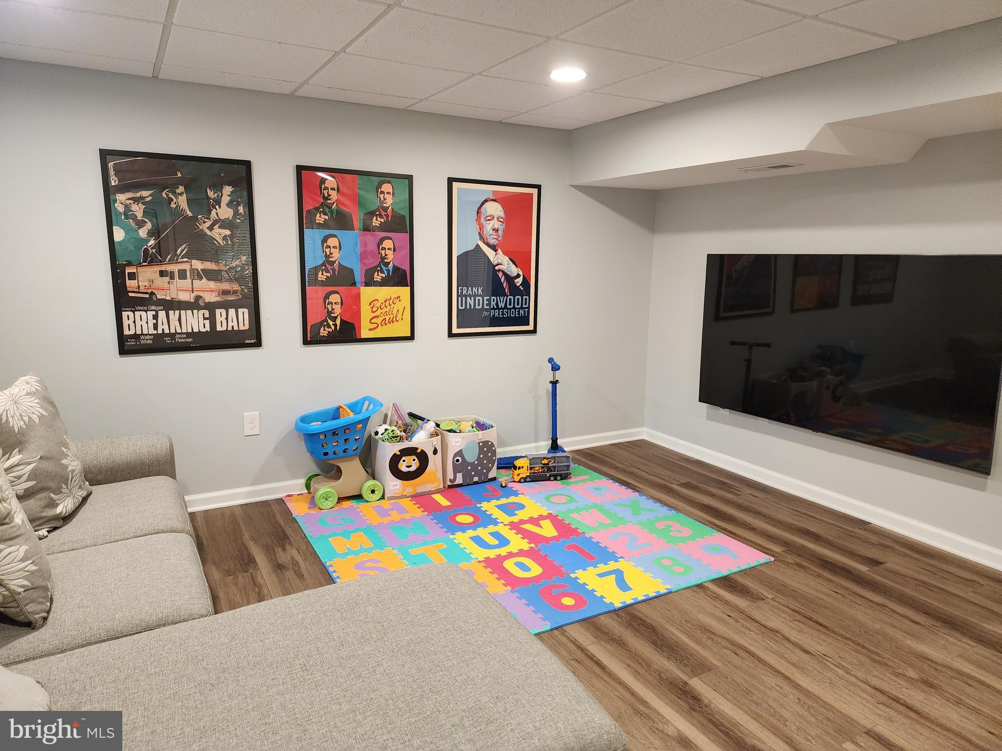 PINEDALE WOODS - Residential