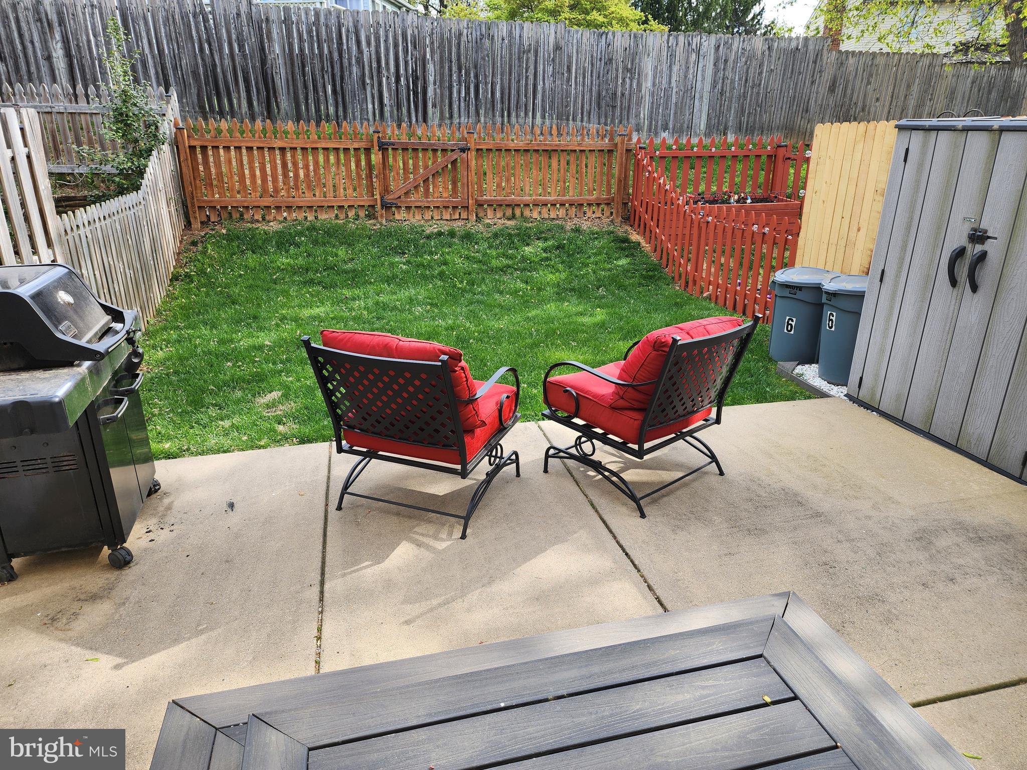 PINEDALE WOODS - Residential