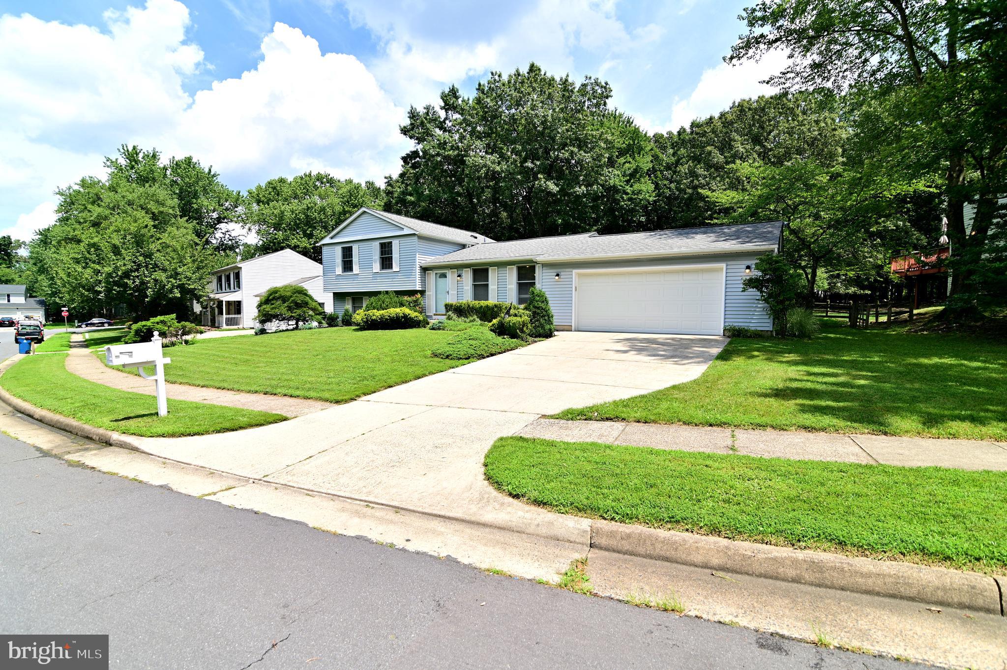 104 SILVERLEAF COURT