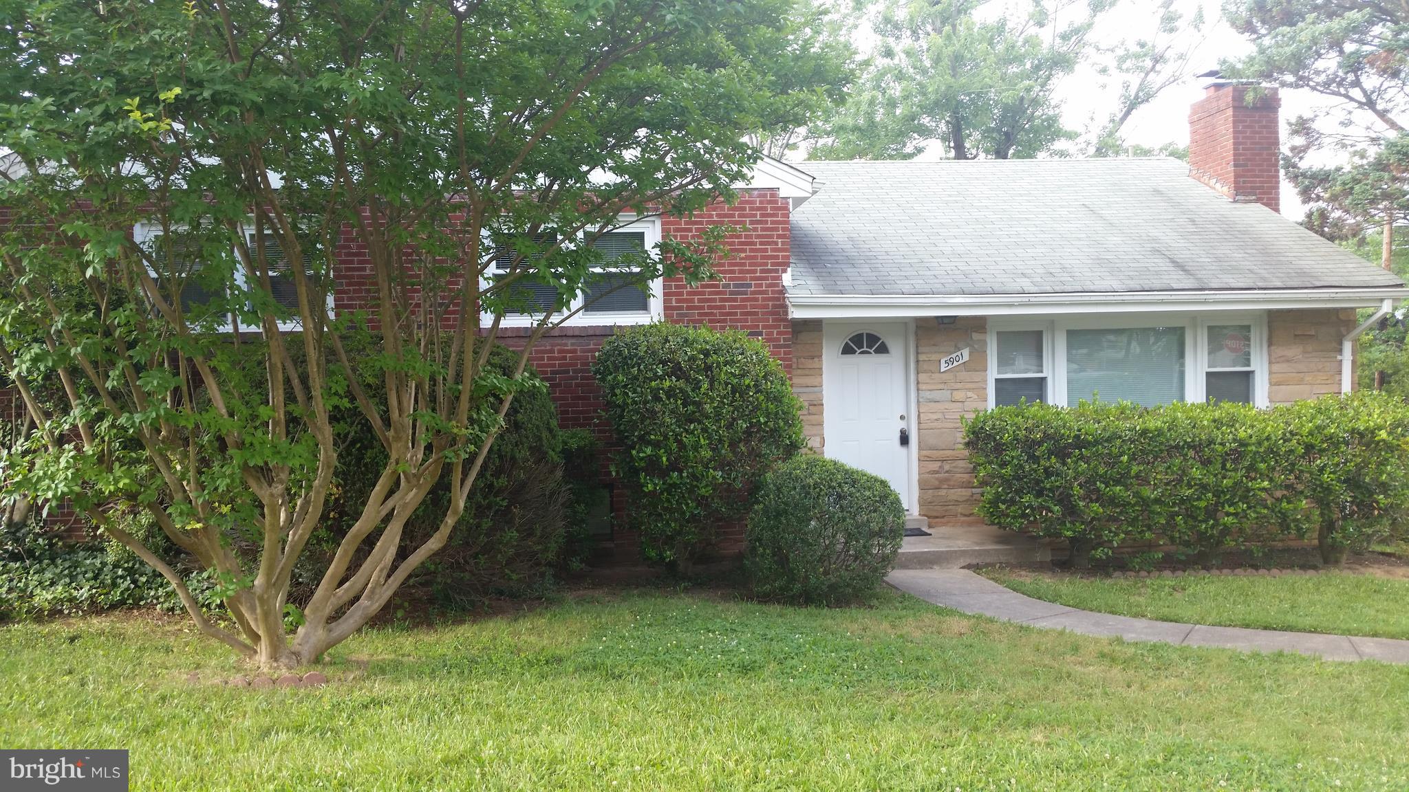 BOULEVARD MANOR - Residential