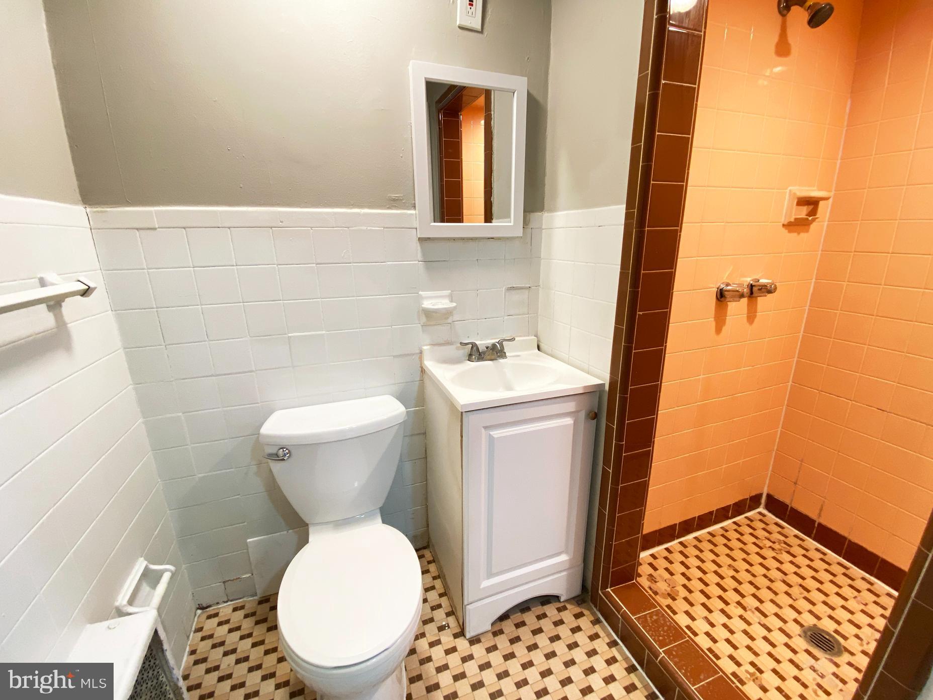 RICHMOND - Residential Lease