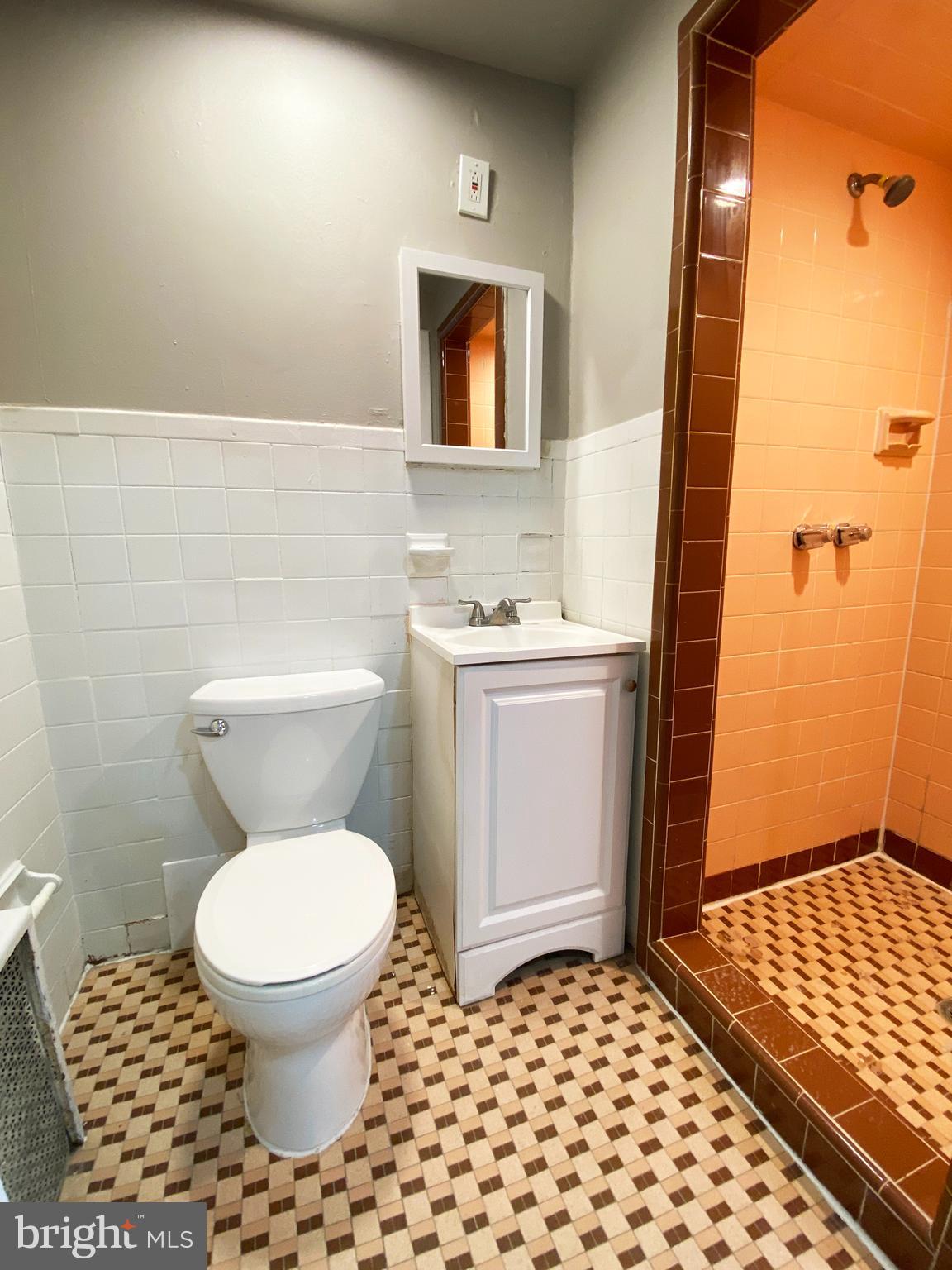 RICHMOND - Residential Lease