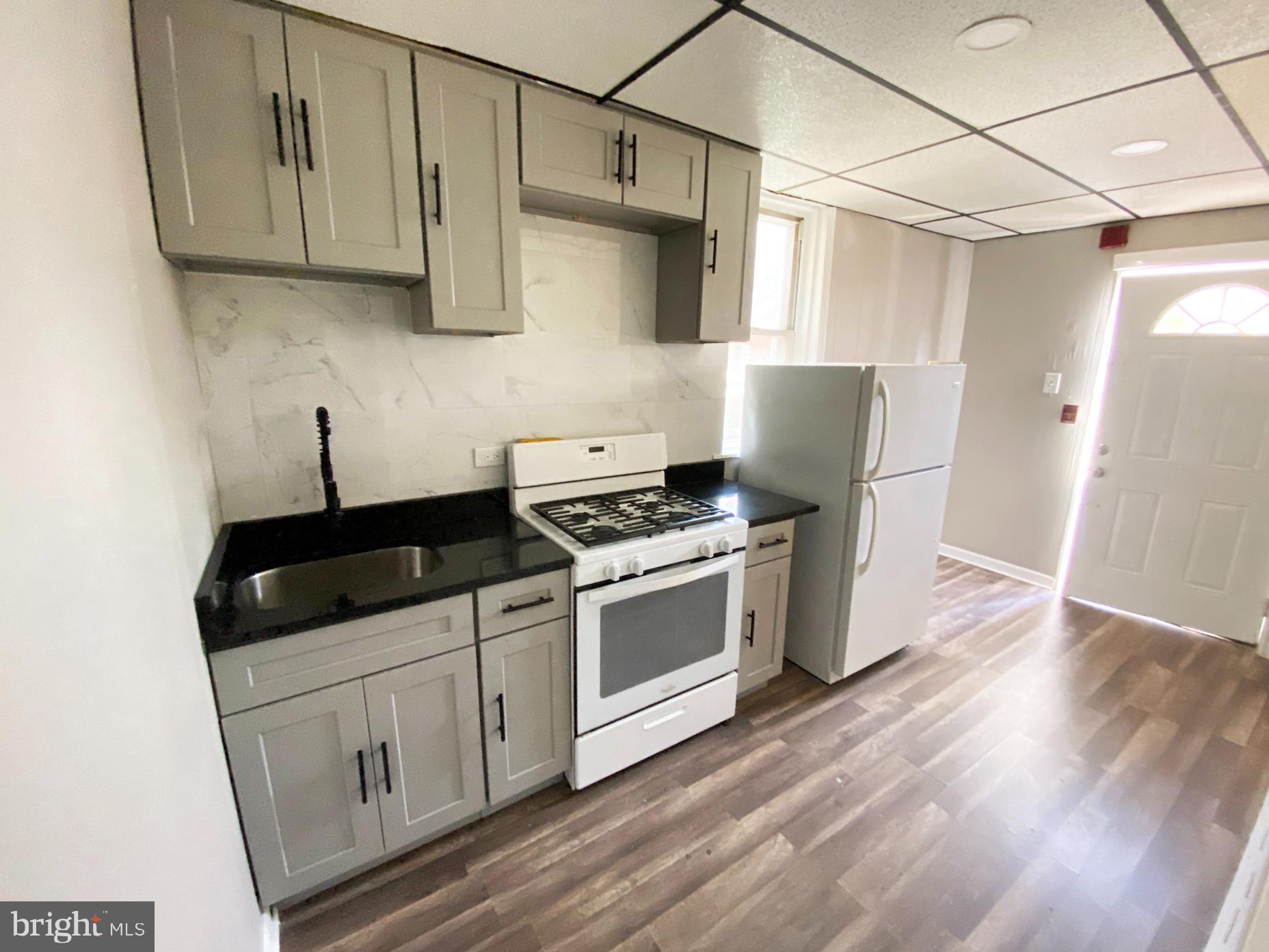 RICHMOND - Residential Lease