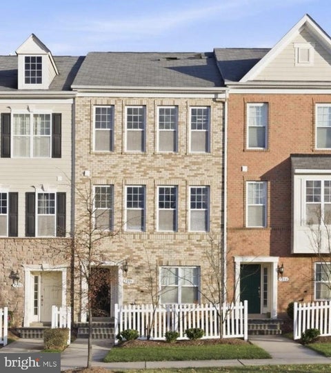 Townhouse For Sale - 7206 Wood Meadow Way<br/> Prince Georges County, LANHAM, MD 20706