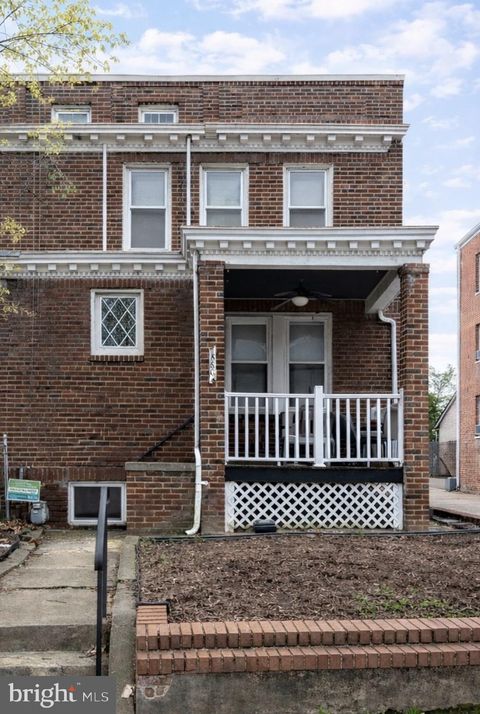 860 WHITTIER PLACE NW WASHINGTON DC 20012