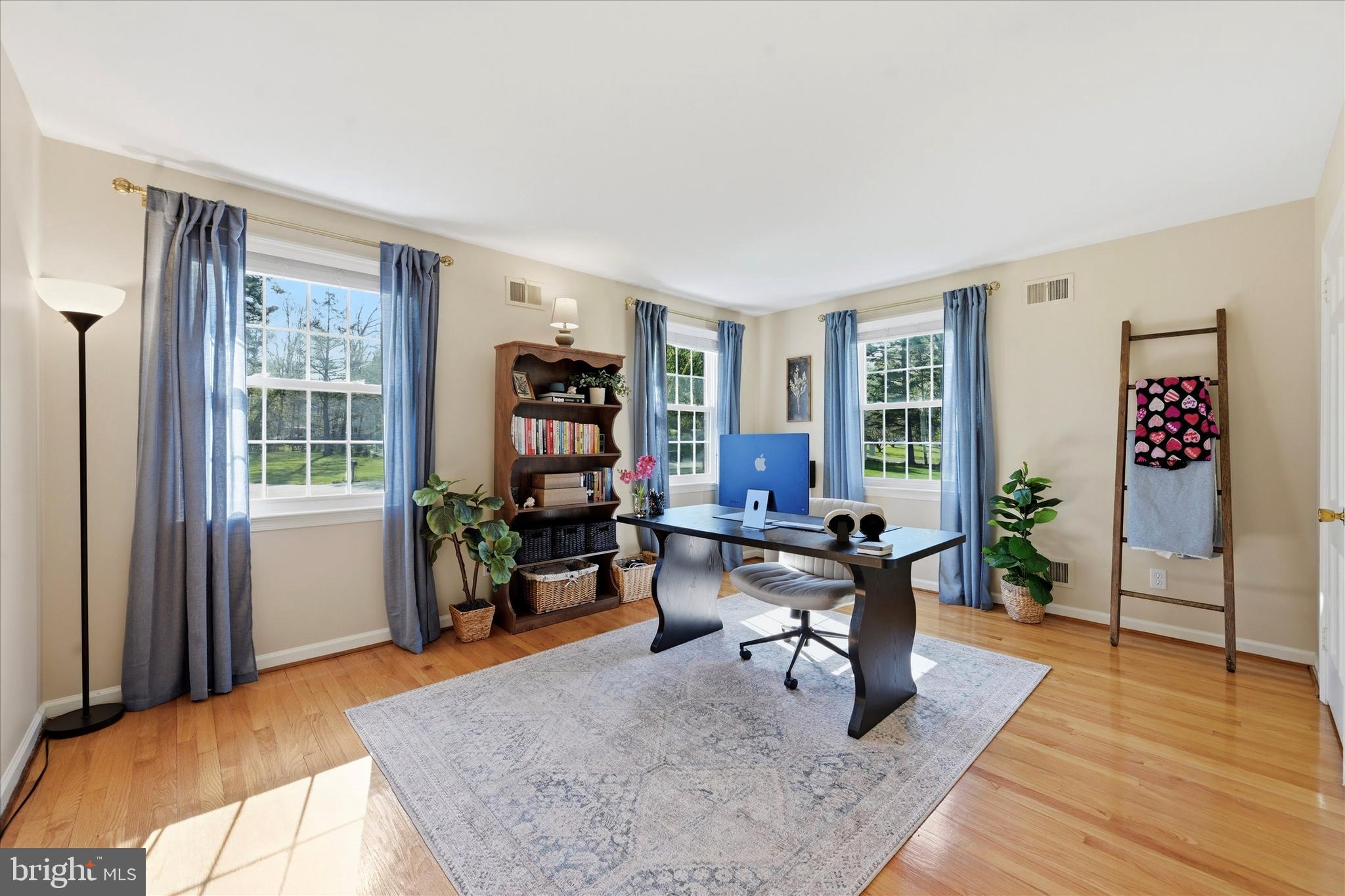 RADLEY RUN - Residential