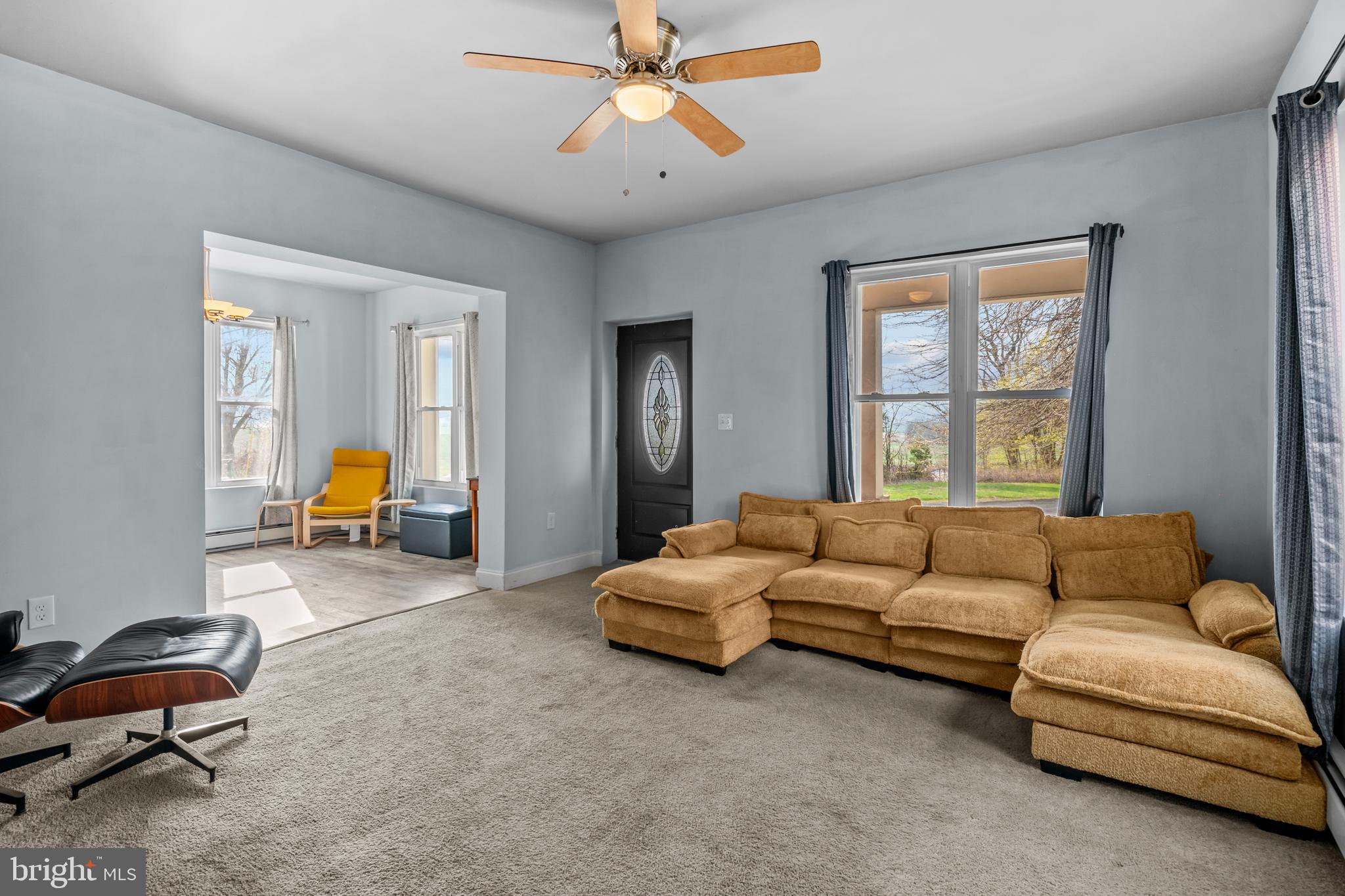 15619 E KUTZTOWN ROAD