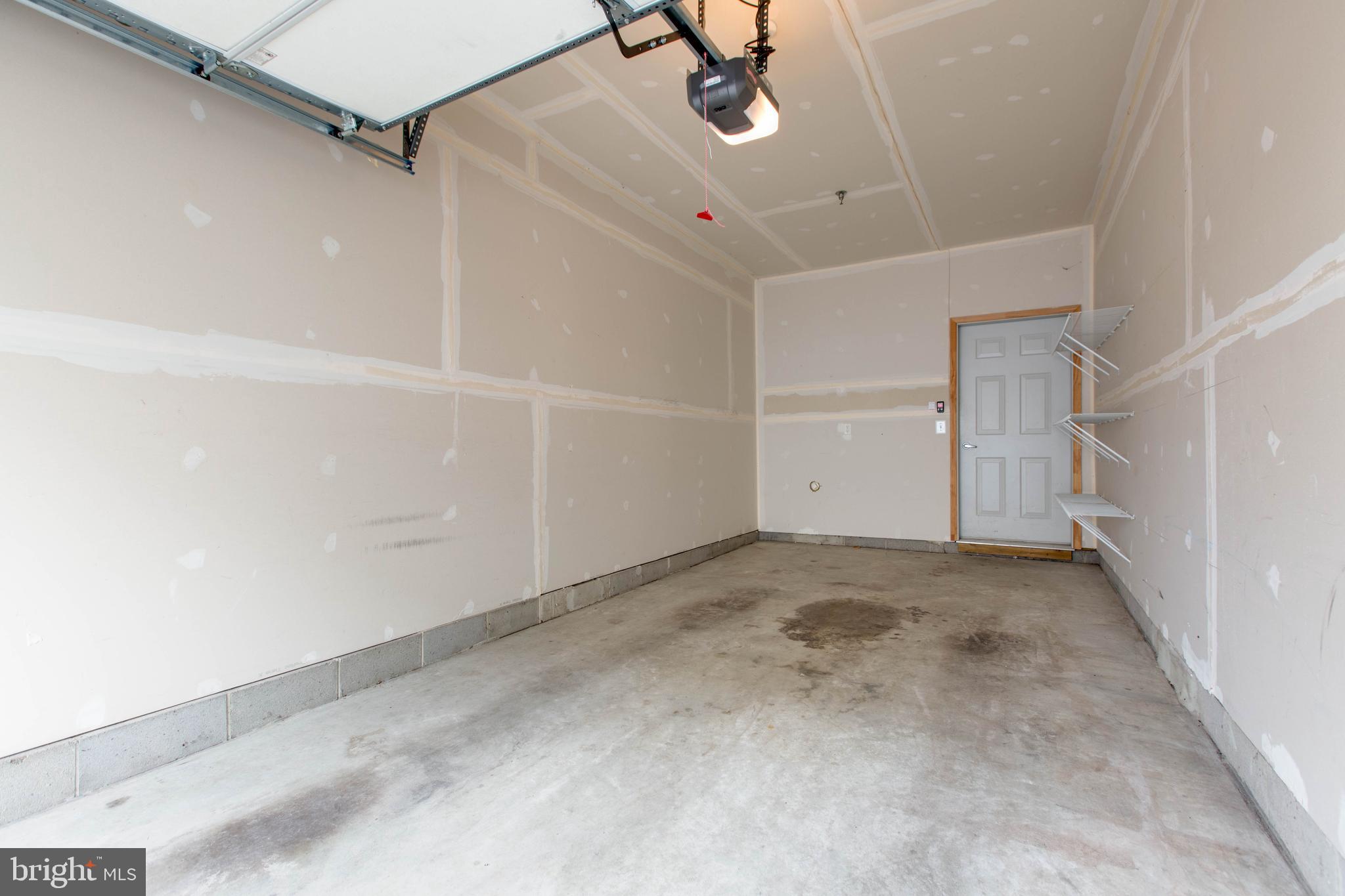 MAPLECREST - Residential