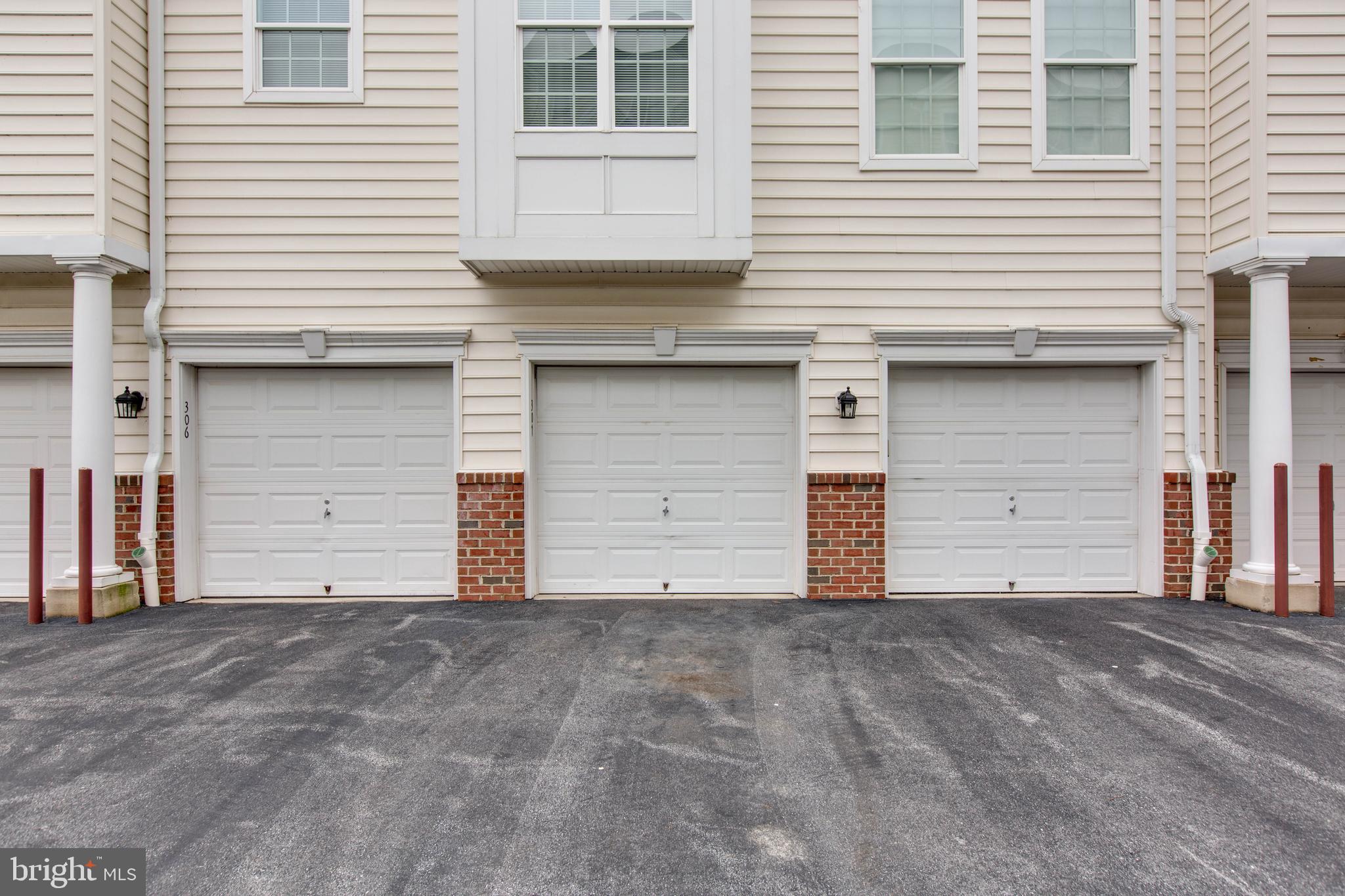 MAPLECREST - Residential