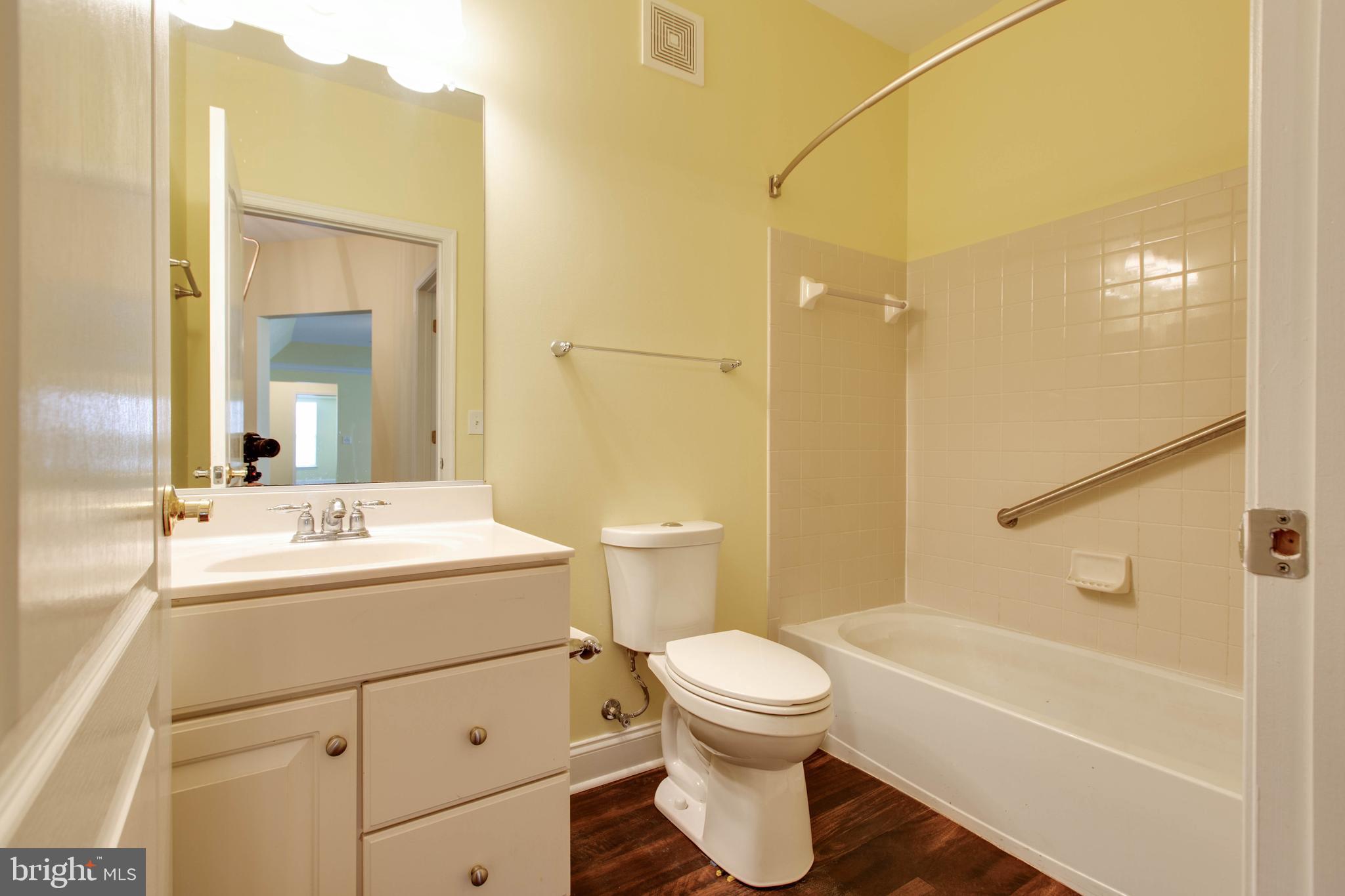 MAPLECREST - Residential