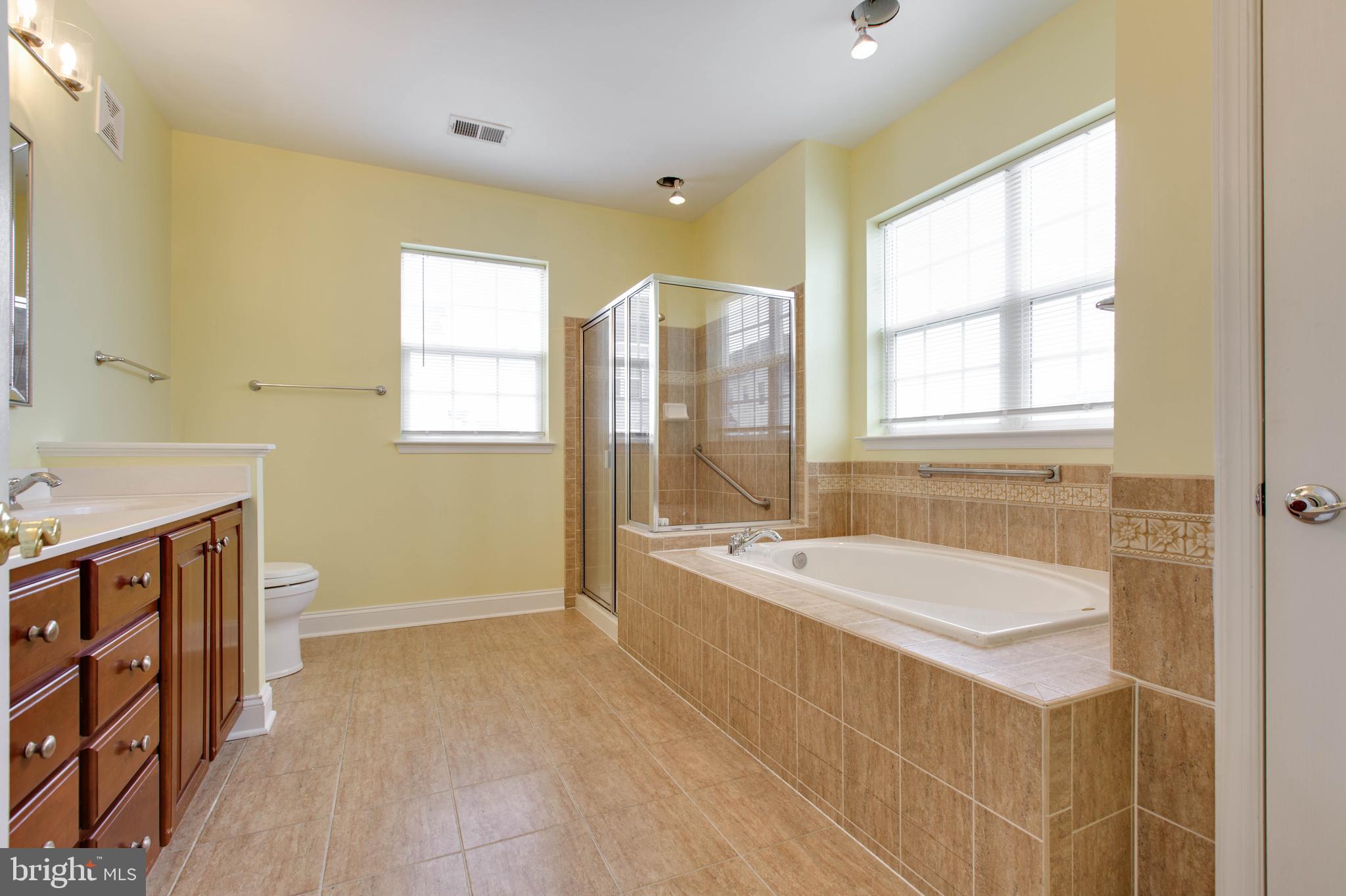 MAPLECREST - Residential