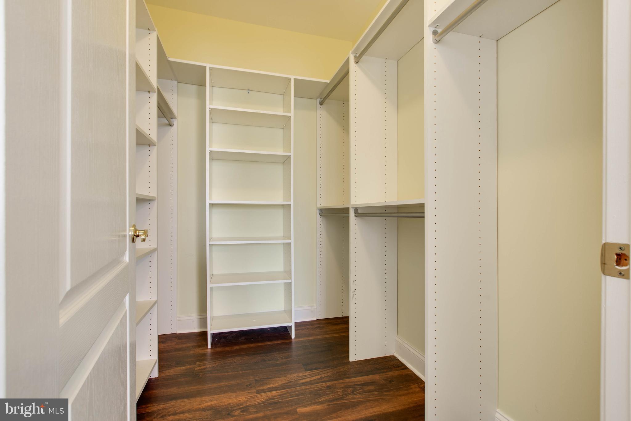 MAPLECREST - Residential