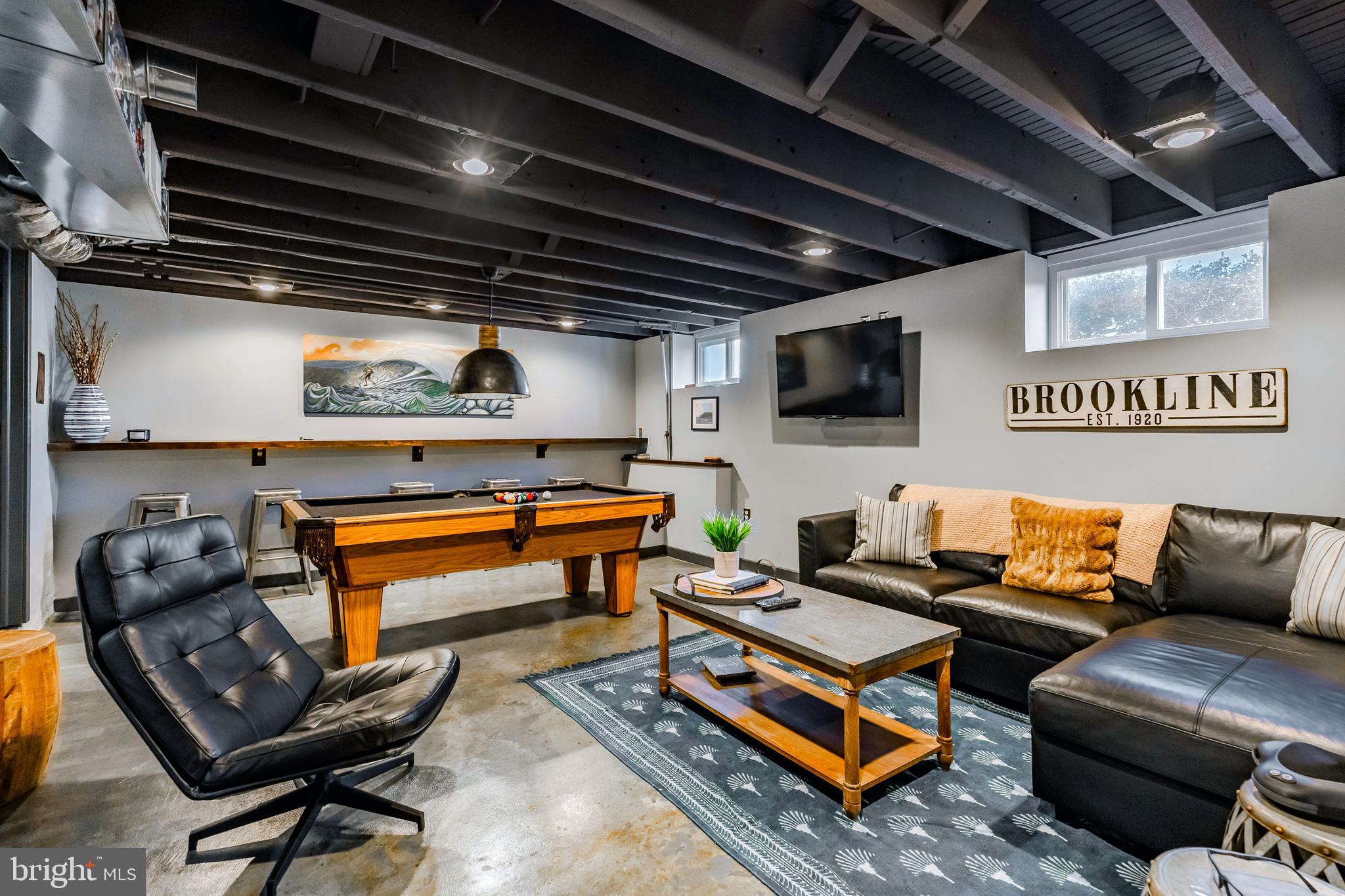 BROOKLINE - Residential