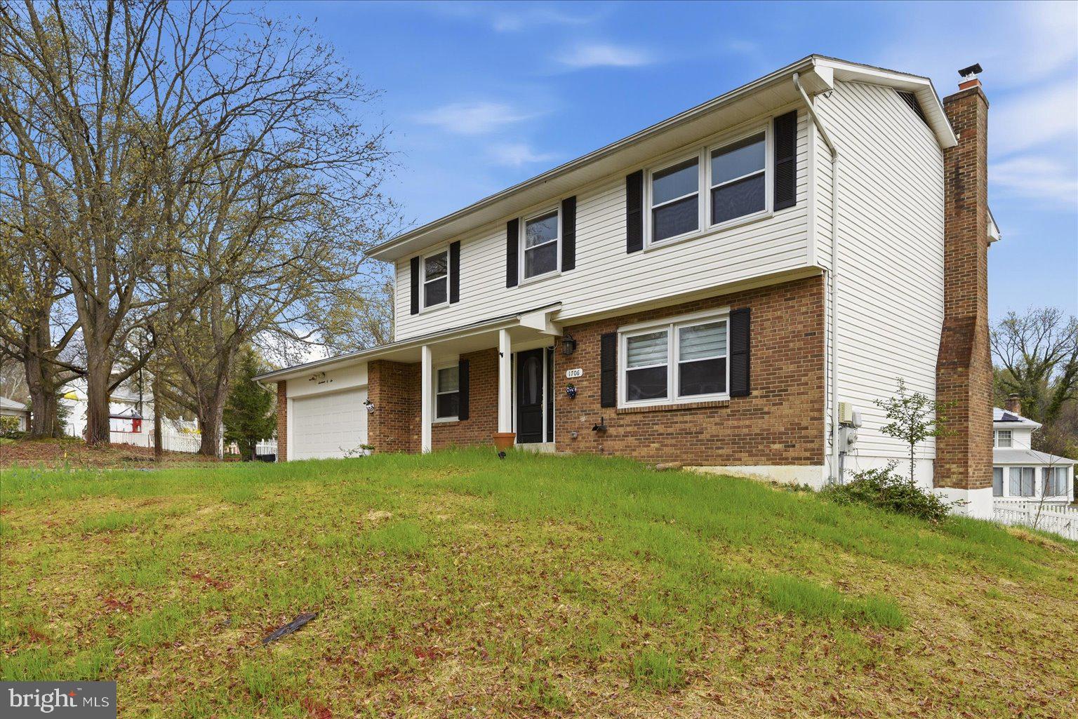 FOREST KNOLLS - Residential