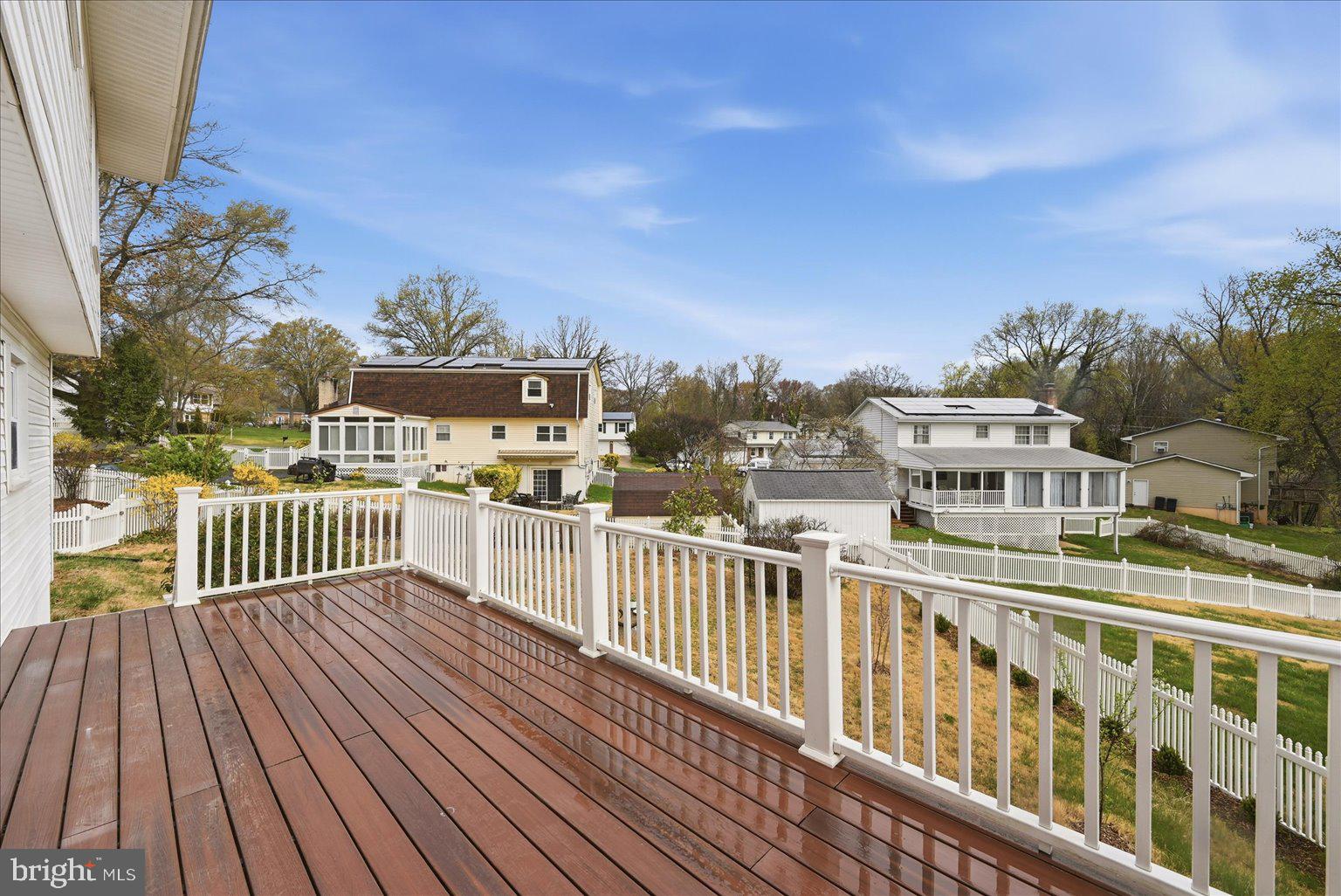 FOREST KNOLLS - Residential