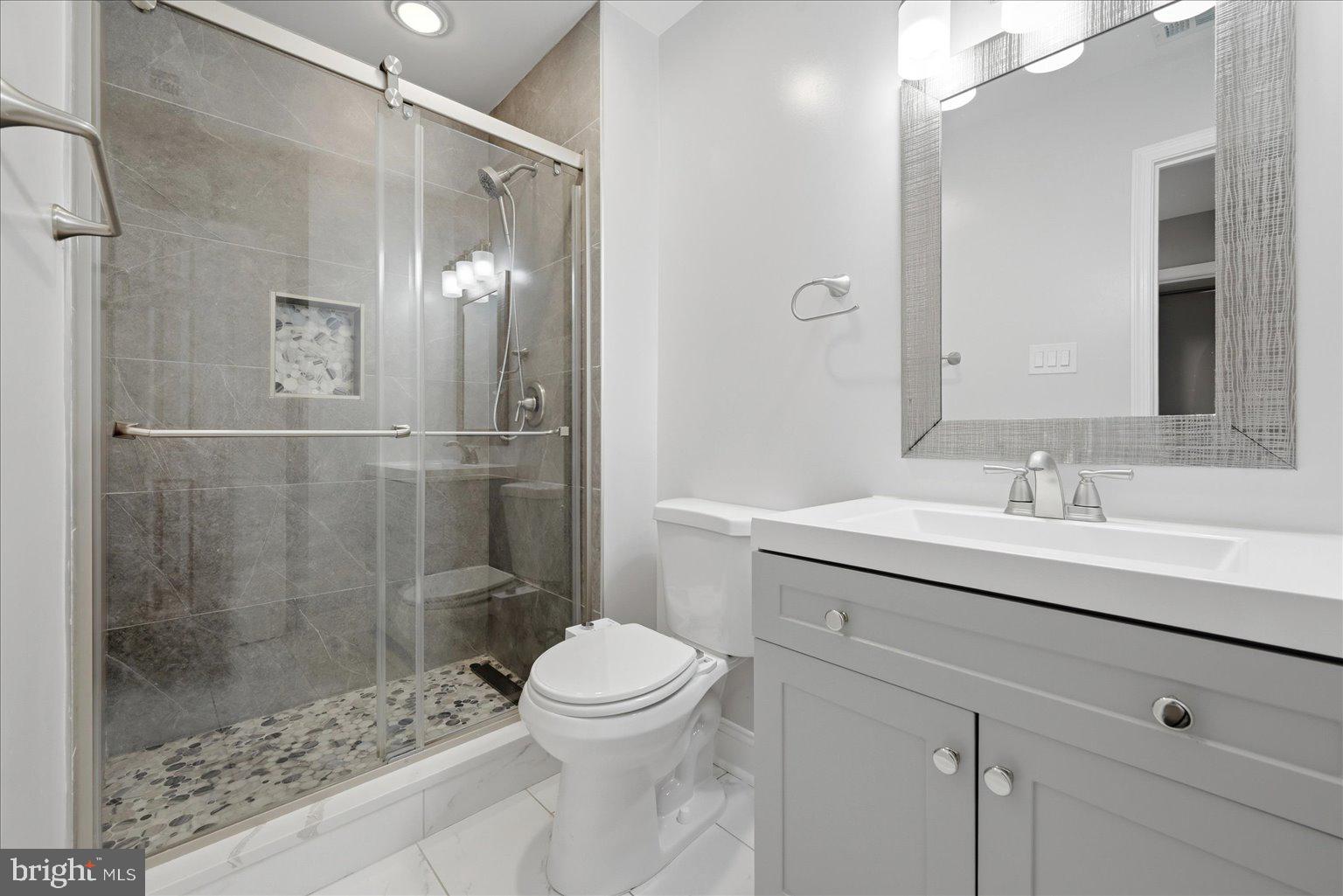 FOREST KNOLLS - Residential