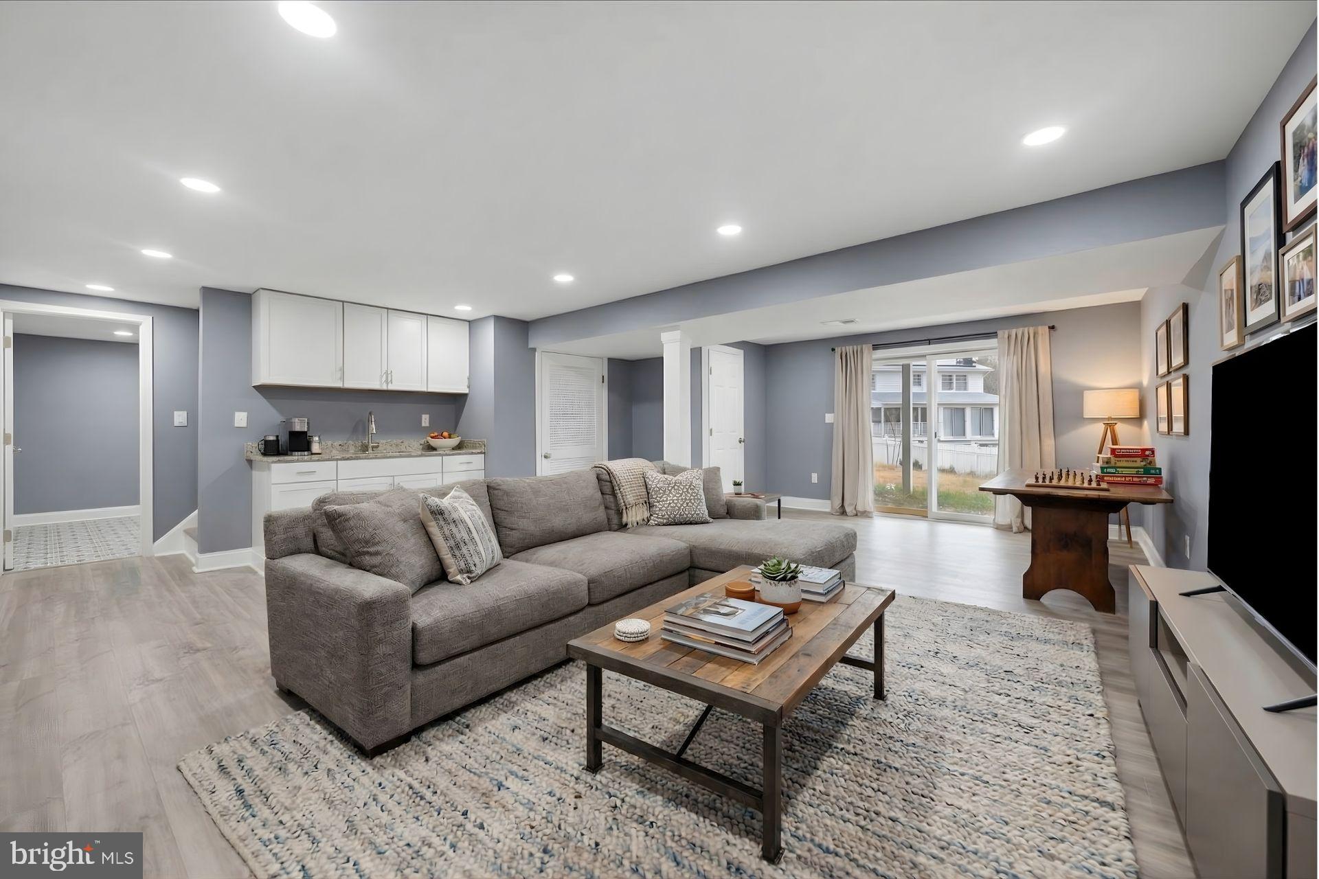 FOREST KNOLLS - Residential