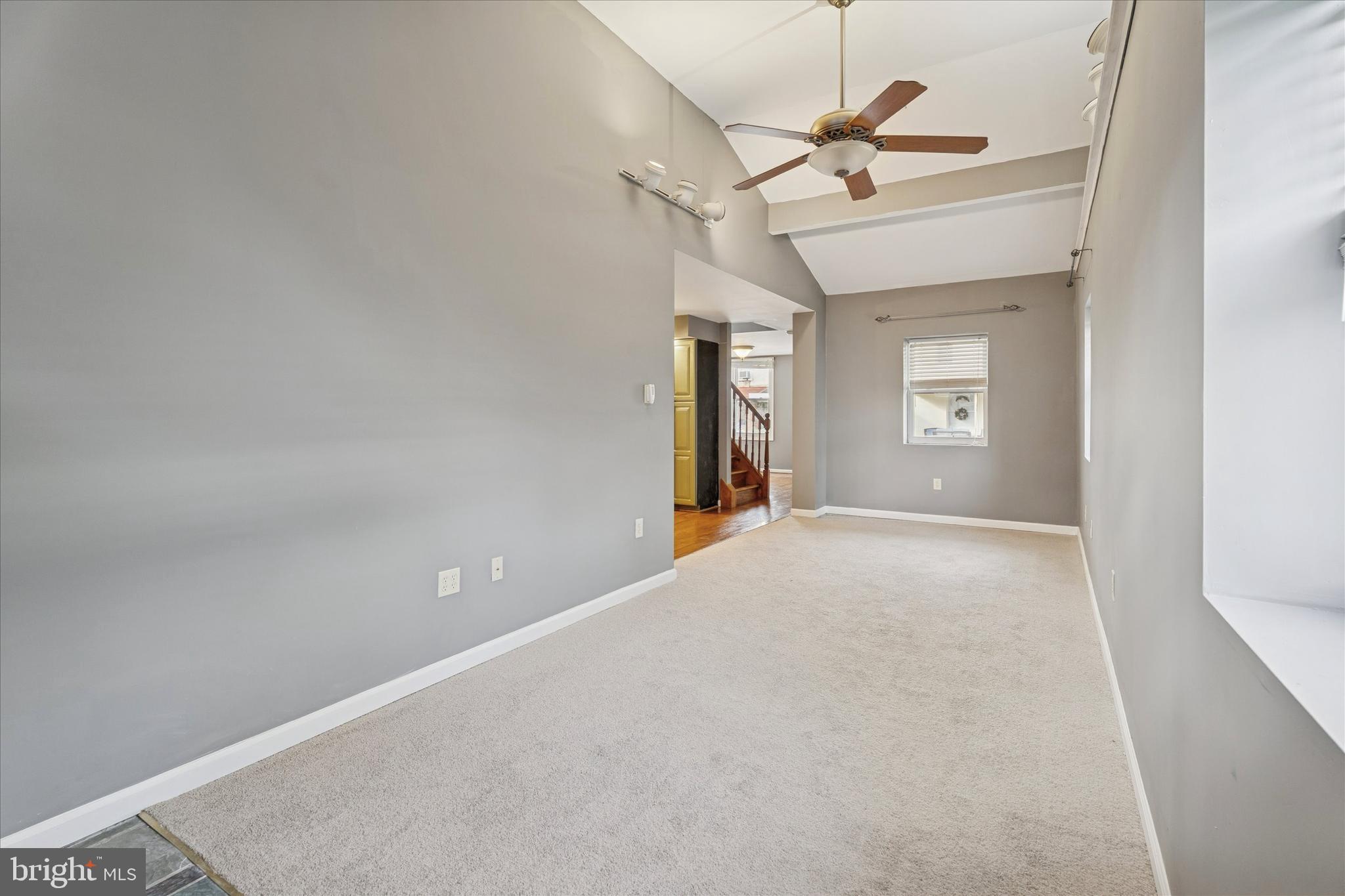 ROXBOROUGH - Residential