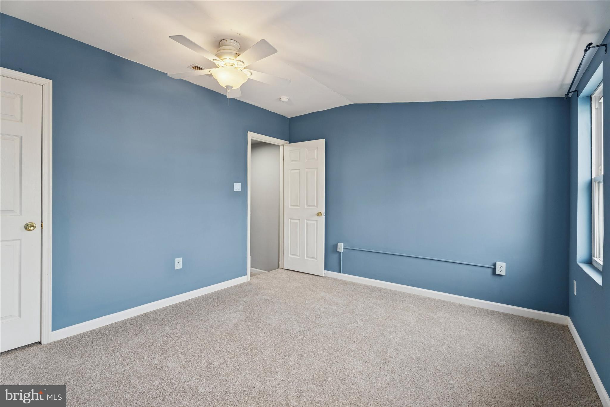 ROXBOROUGH - Residential