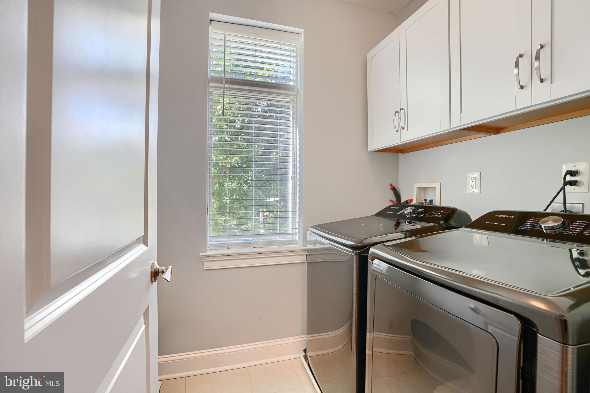 PIER HOMES AT HARBORVIEW - Residential