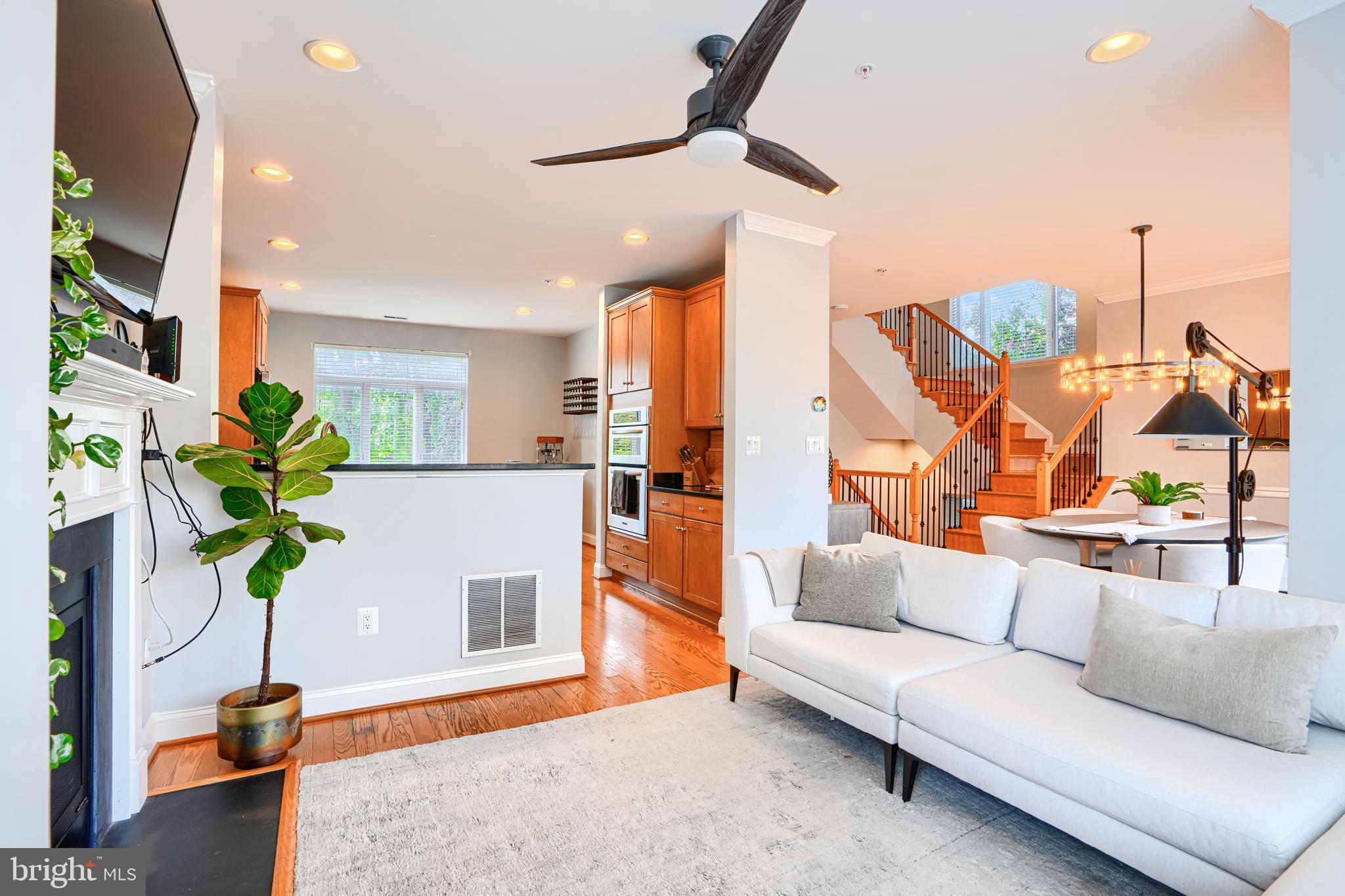 PIER HOMES AT HARBORVIEW - Residential