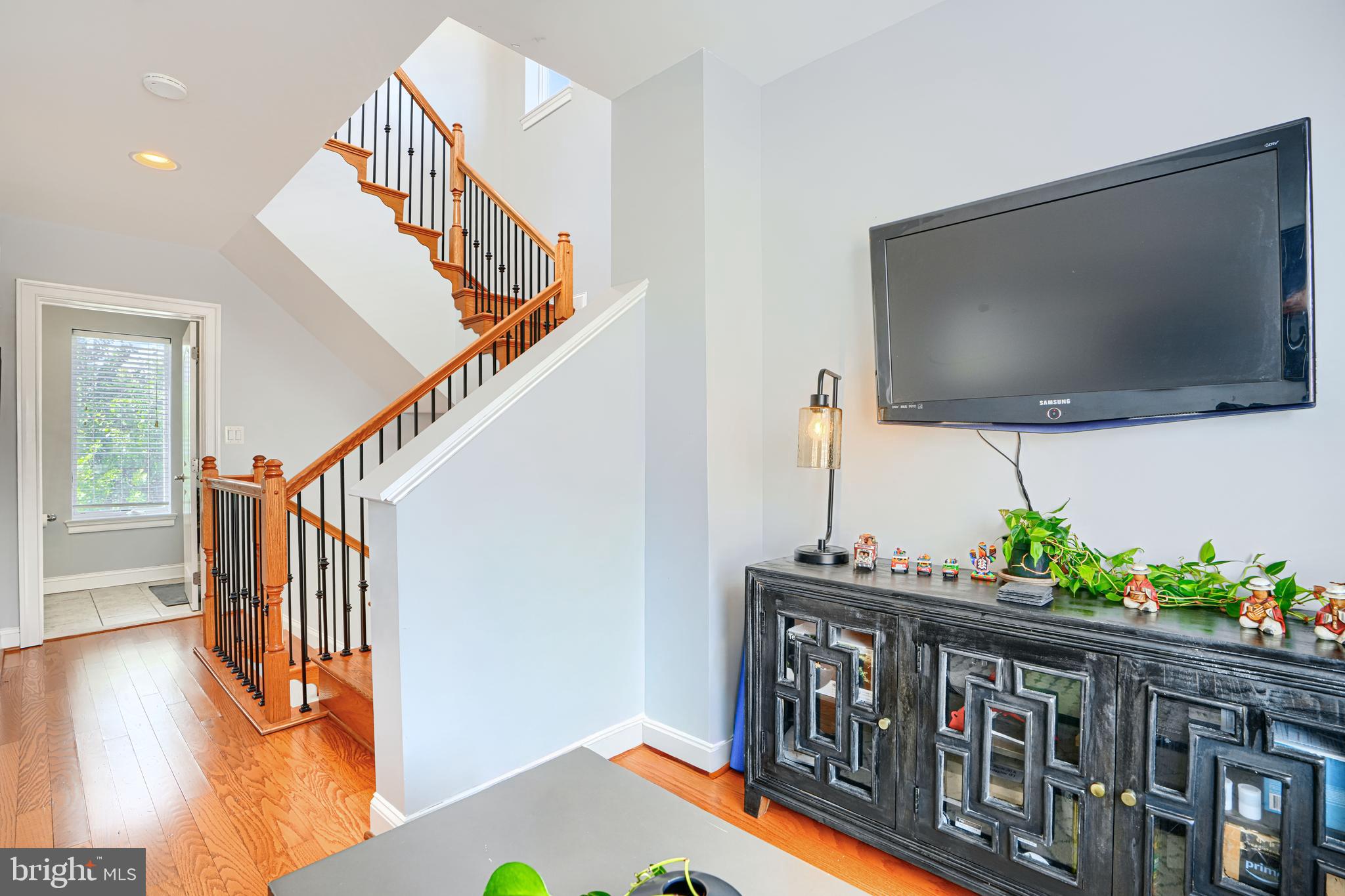 PIER HOMES AT HARBORVIEW - Residential