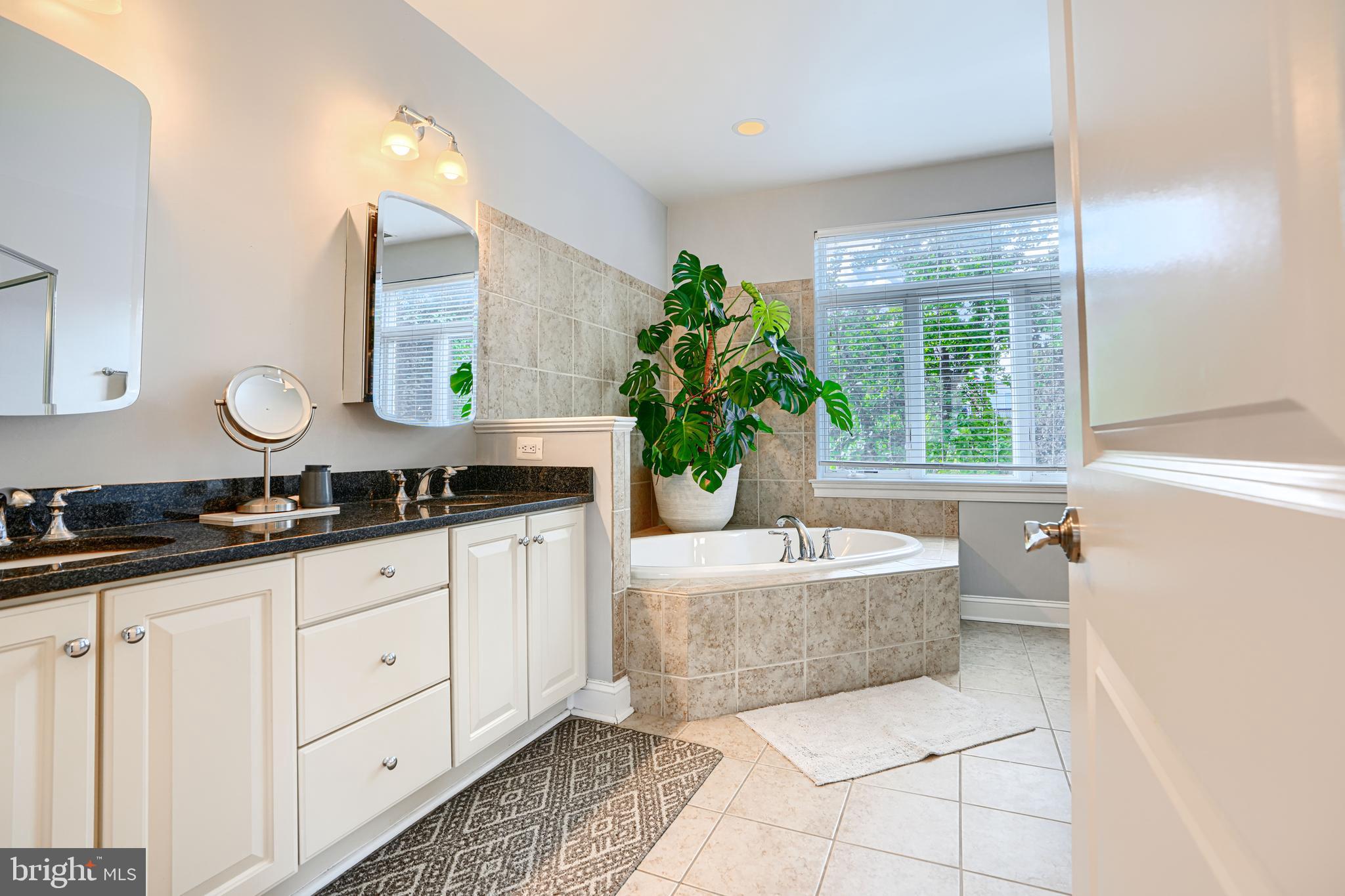 PIER HOMES AT HARBORVIEW - Residential