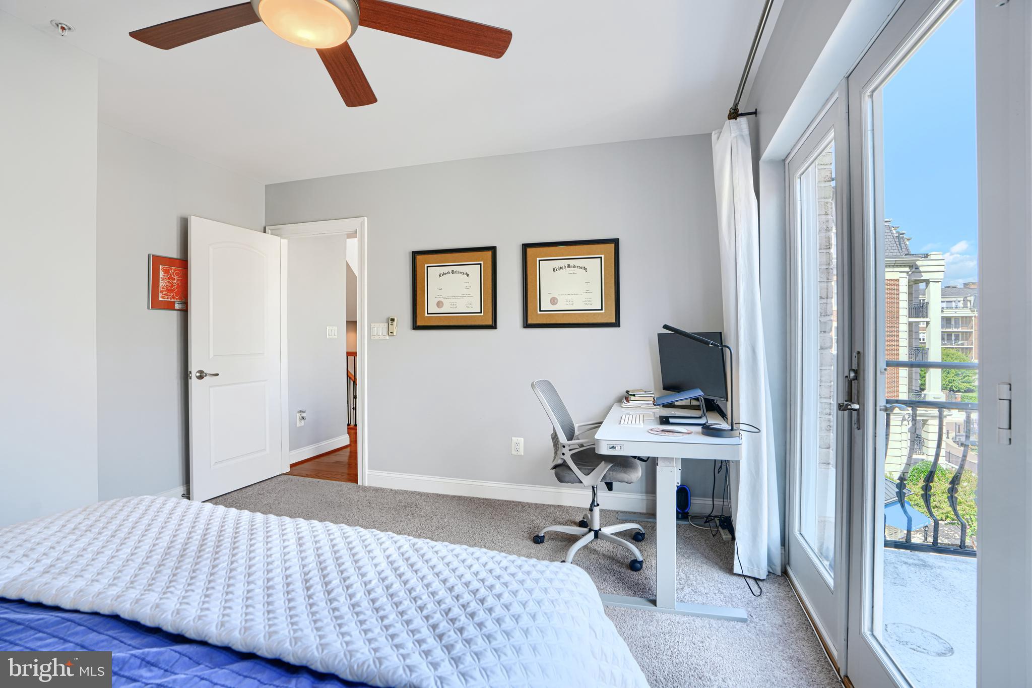 PIER HOMES AT HARBORVIEW - Residential