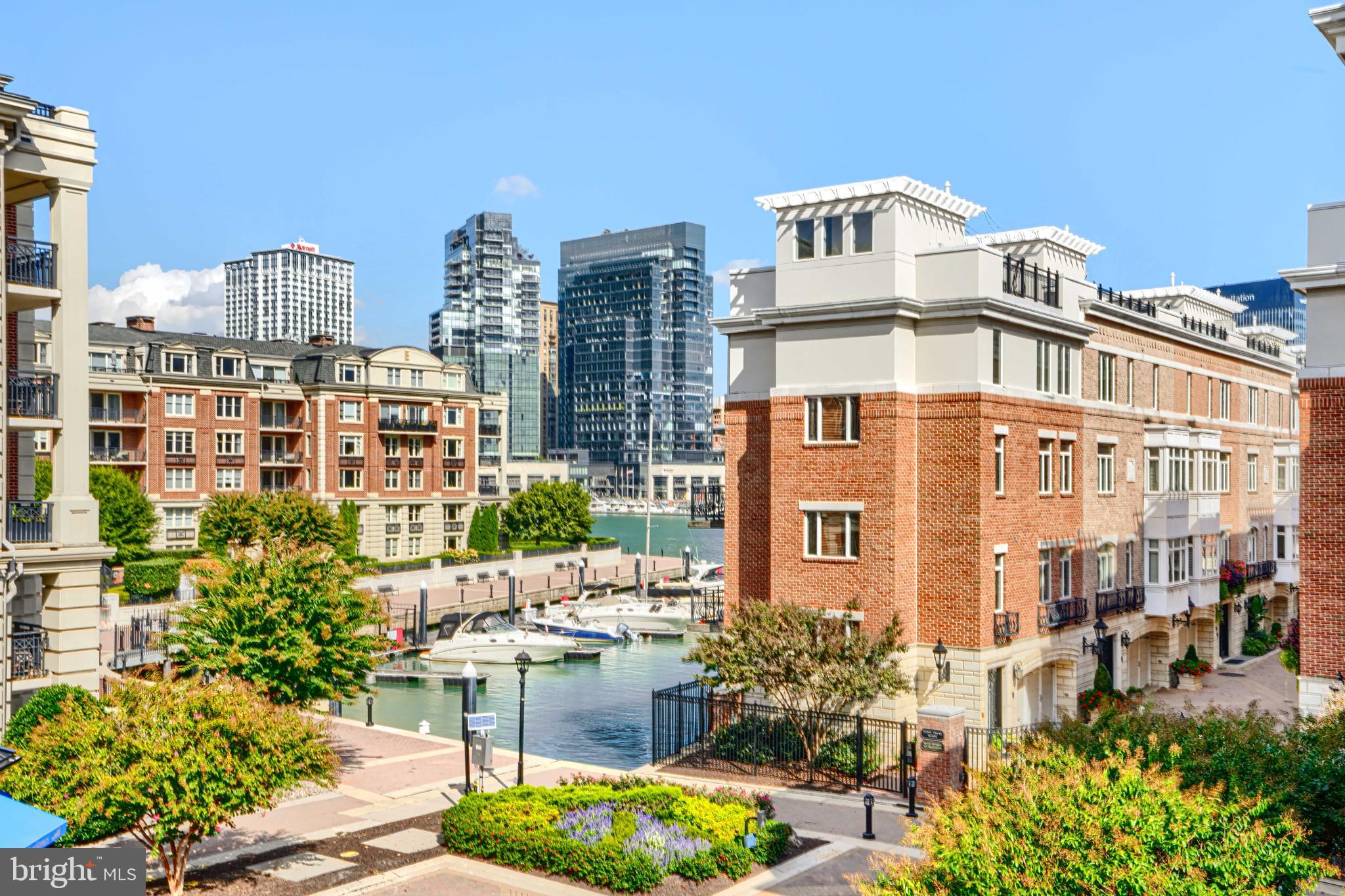 PIER HOMES AT HARBORVIEW - Residential