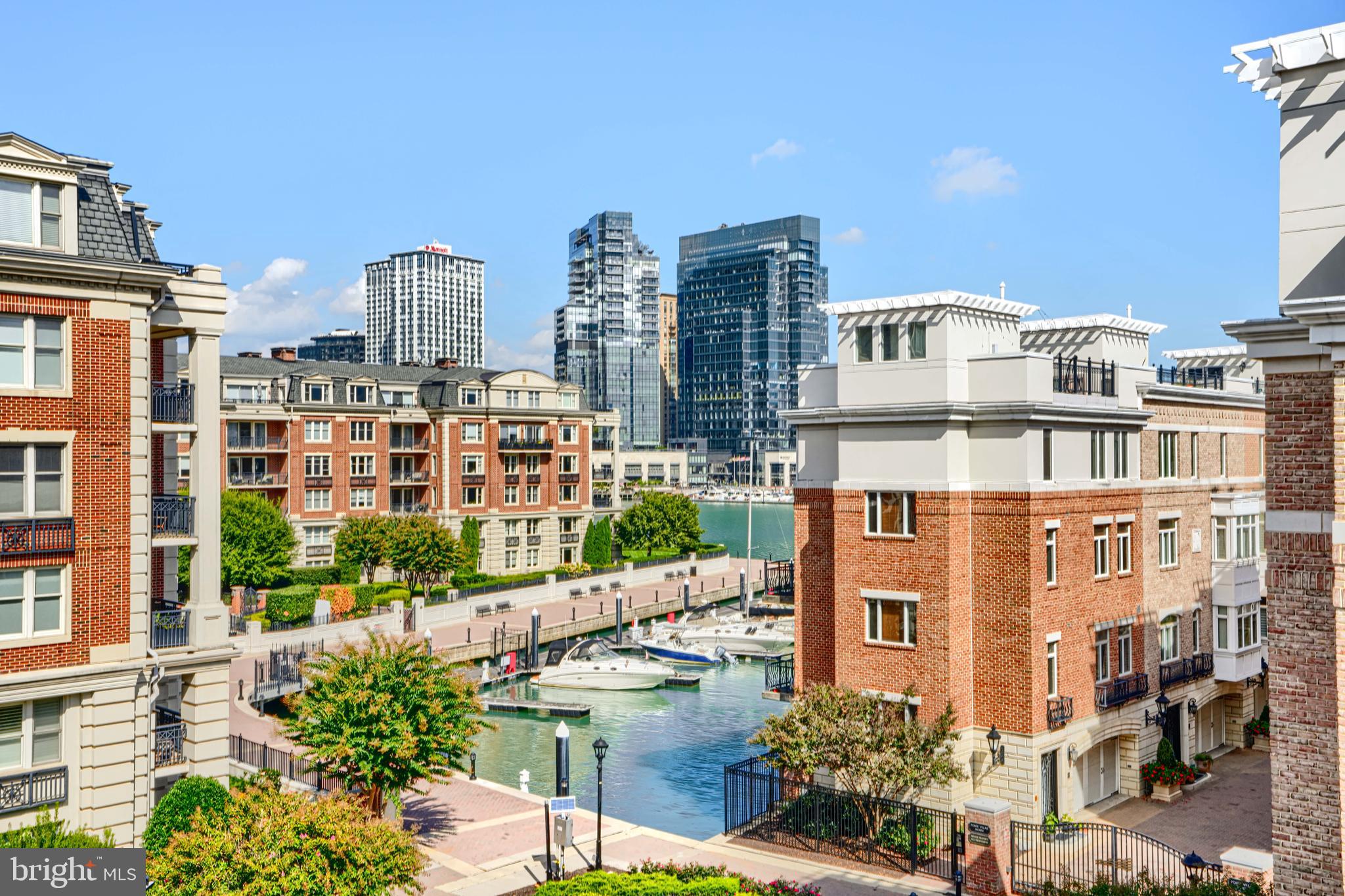 PIER HOMES AT HARBORVIEW - Residential