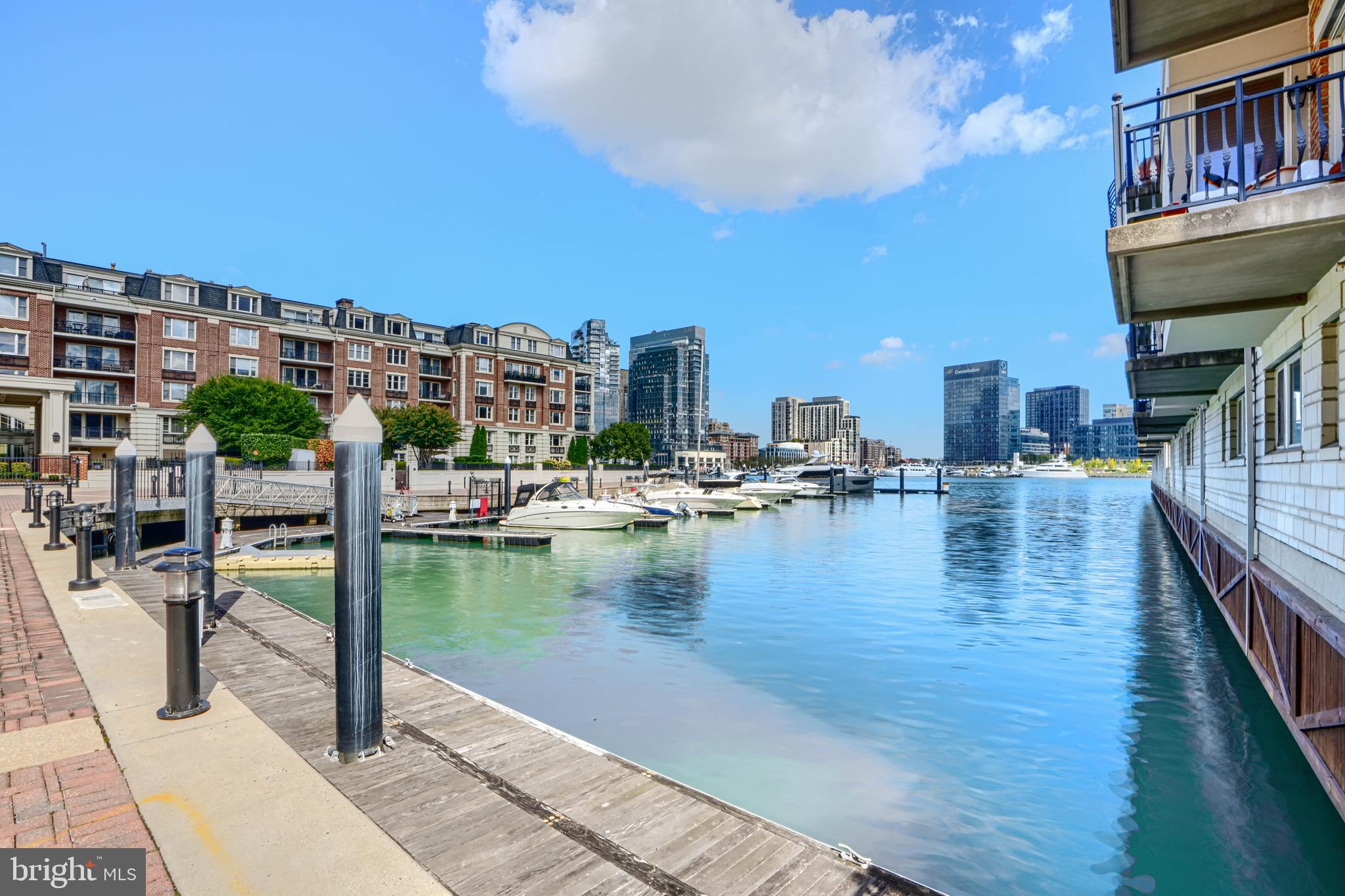 PIER HOMES AT HARBORVIEW - Residential