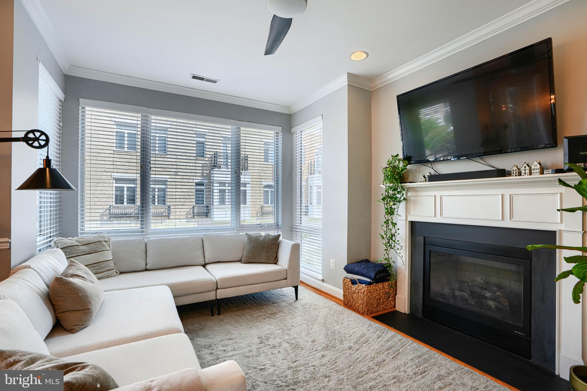 PIER HOMES AT HARBORVIEW - Residential