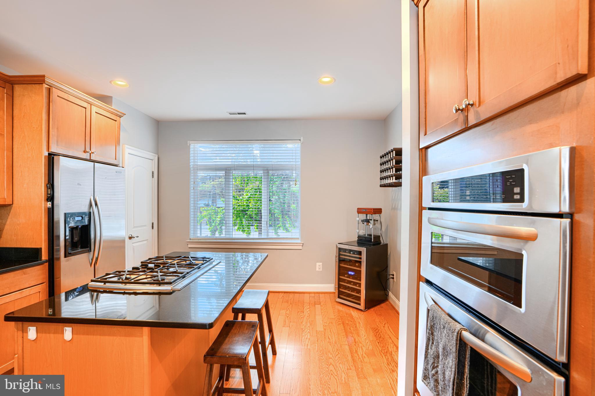 PIER HOMES AT HARBORVIEW - Residential