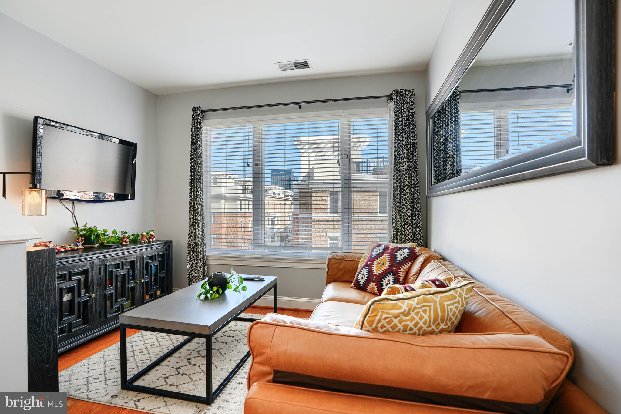 PIER HOMES AT HARBORVIEW - Residential