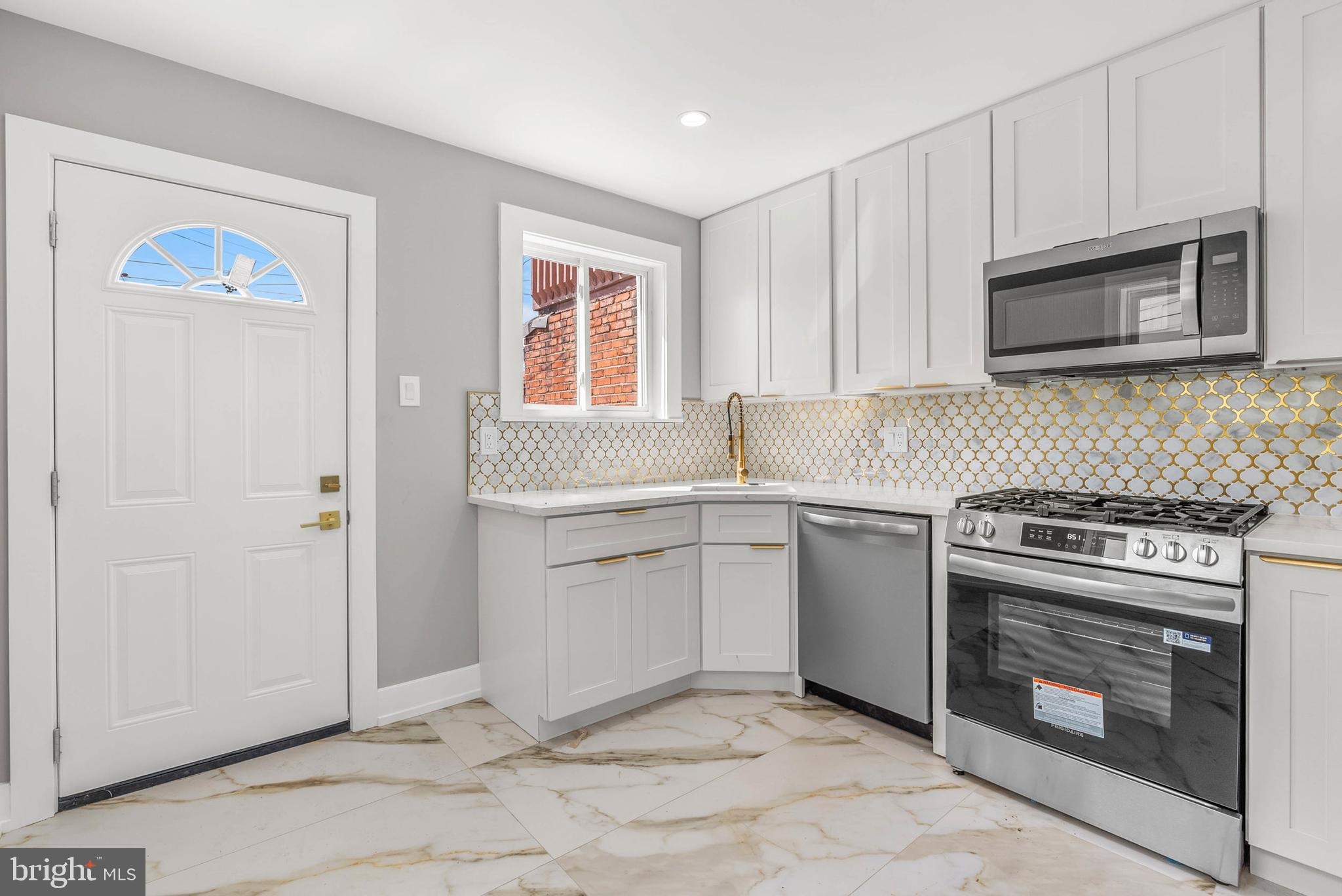 PORT RICHMOND - Residential