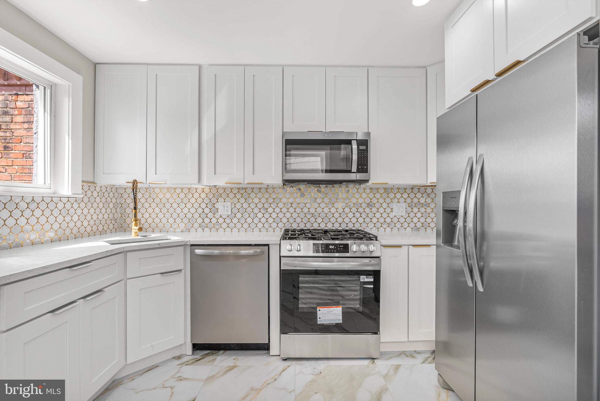 PORT RICHMOND - Residential