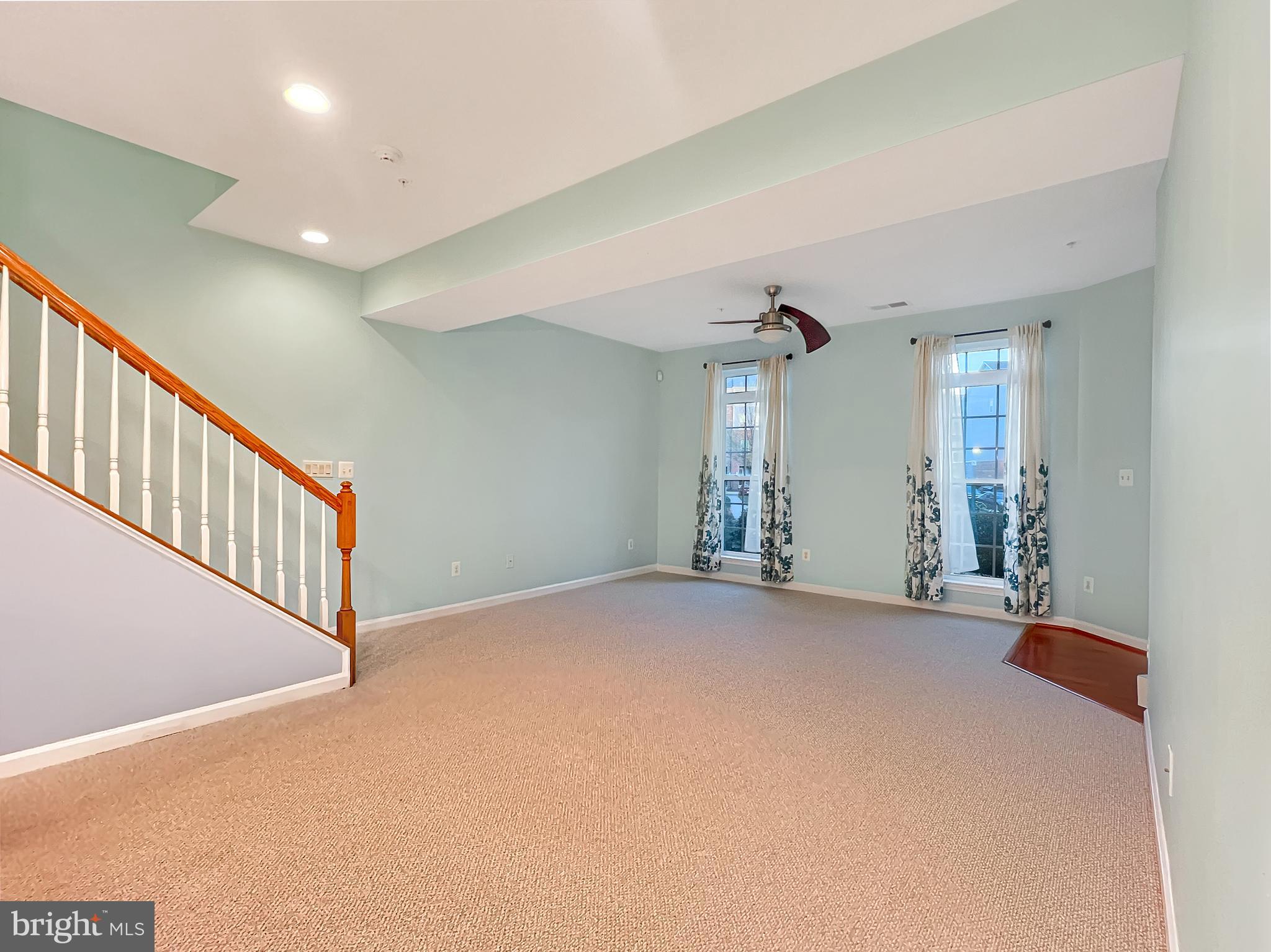 ARCOLA TOWN CENTER CONDO - Residential