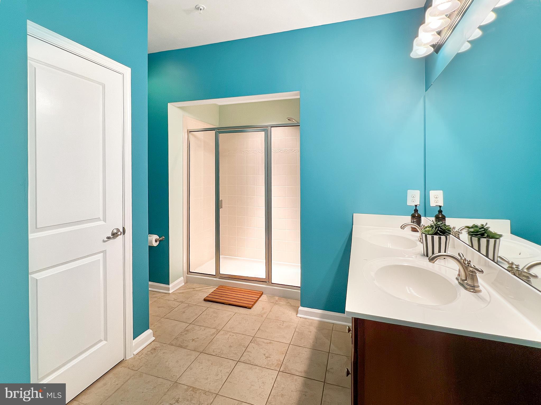 ARCOLA TOWN CENTER CONDO - Residential