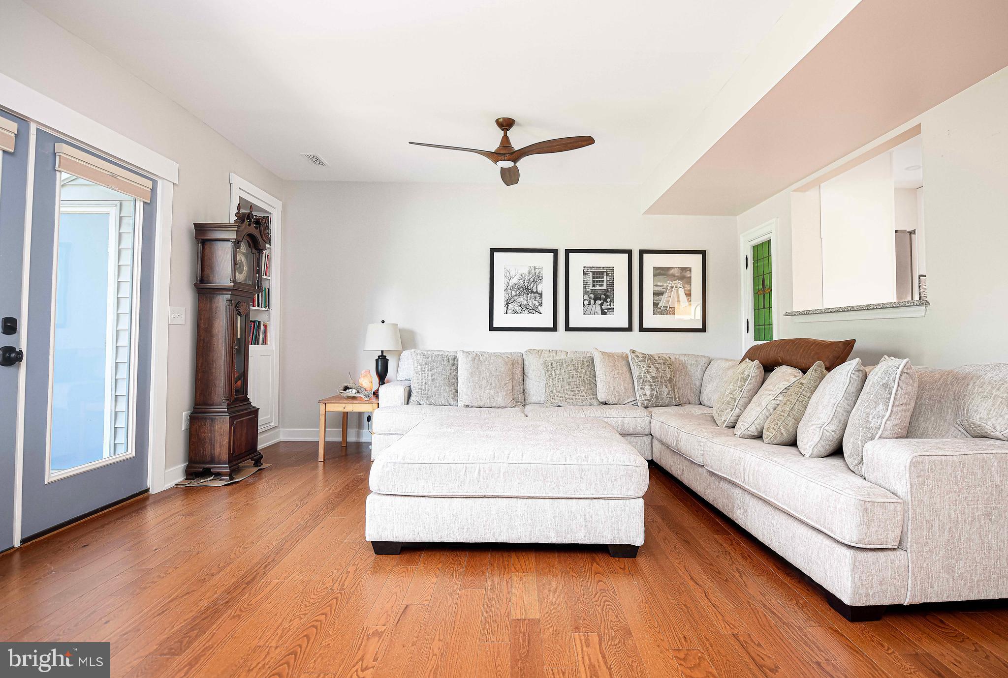 THOMPSON CREEK CONDOS - Residential