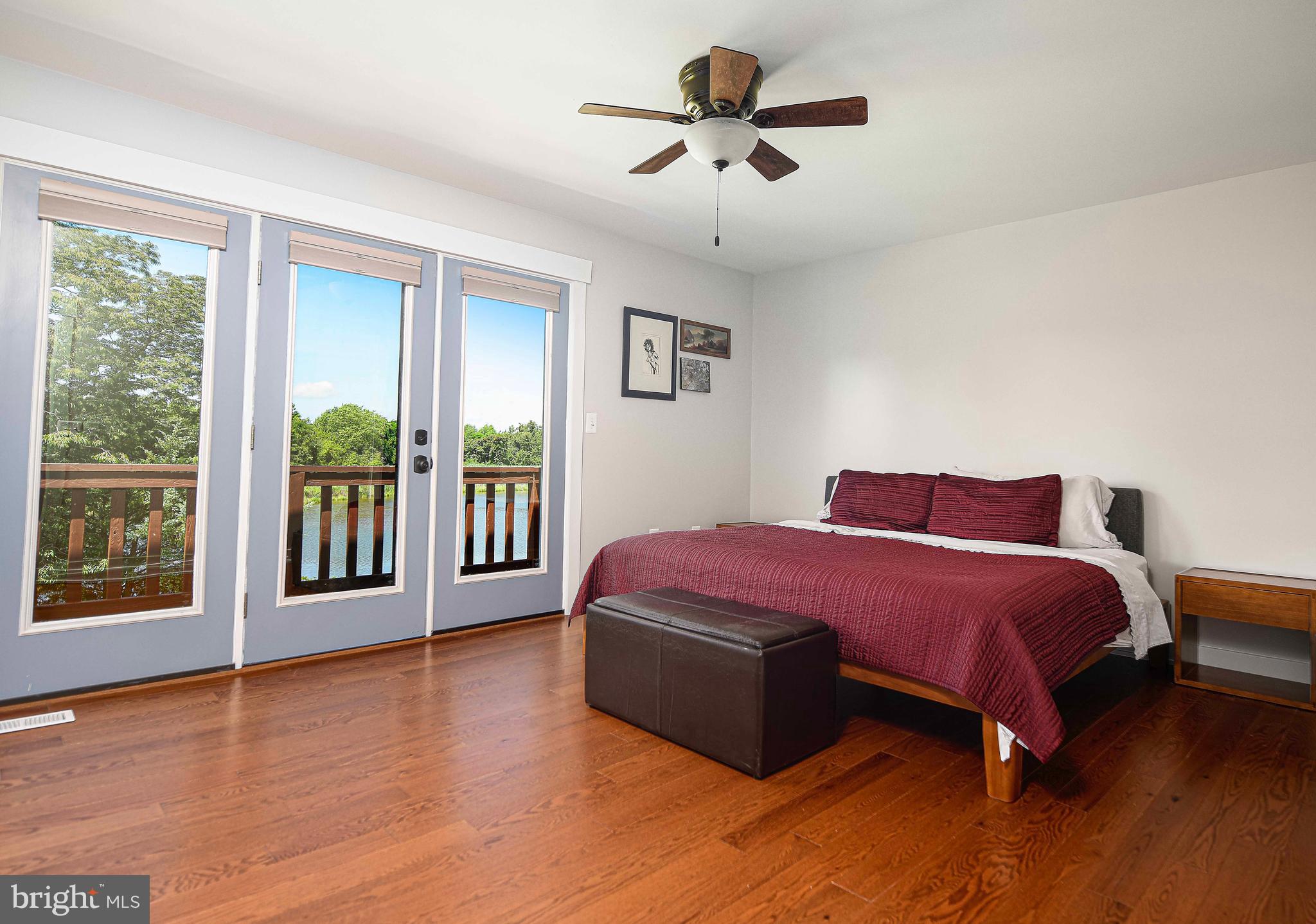 THOMPSON CREEK CONDOS - Residential