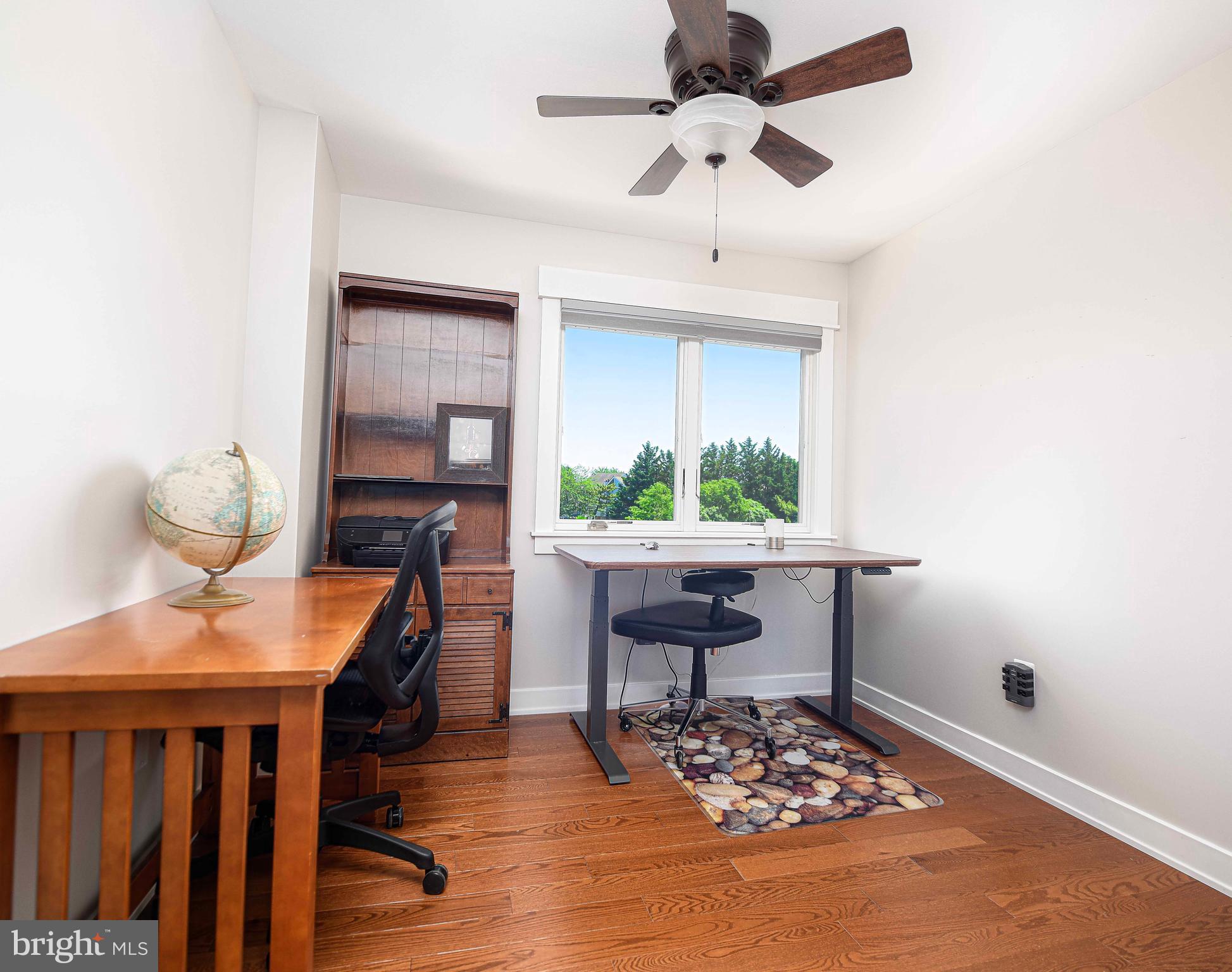 THOMPSON CREEK CONDOS - Residential