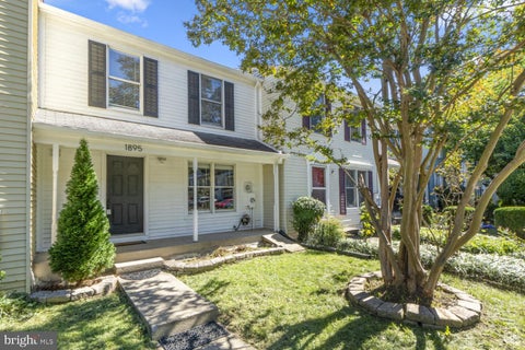 Townhouse For Rent - 1895 Pohick Creek Court<br/> Prince William County, WOODBRIDGE, VA 22192