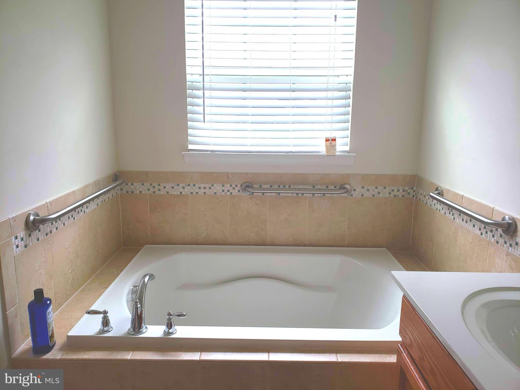 THE PARK AT ADDISON METRO - Residential