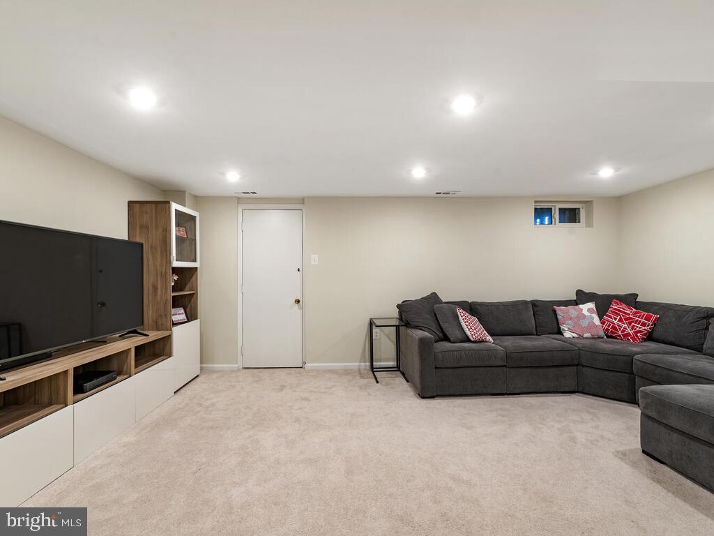 ASHFORD - Residential