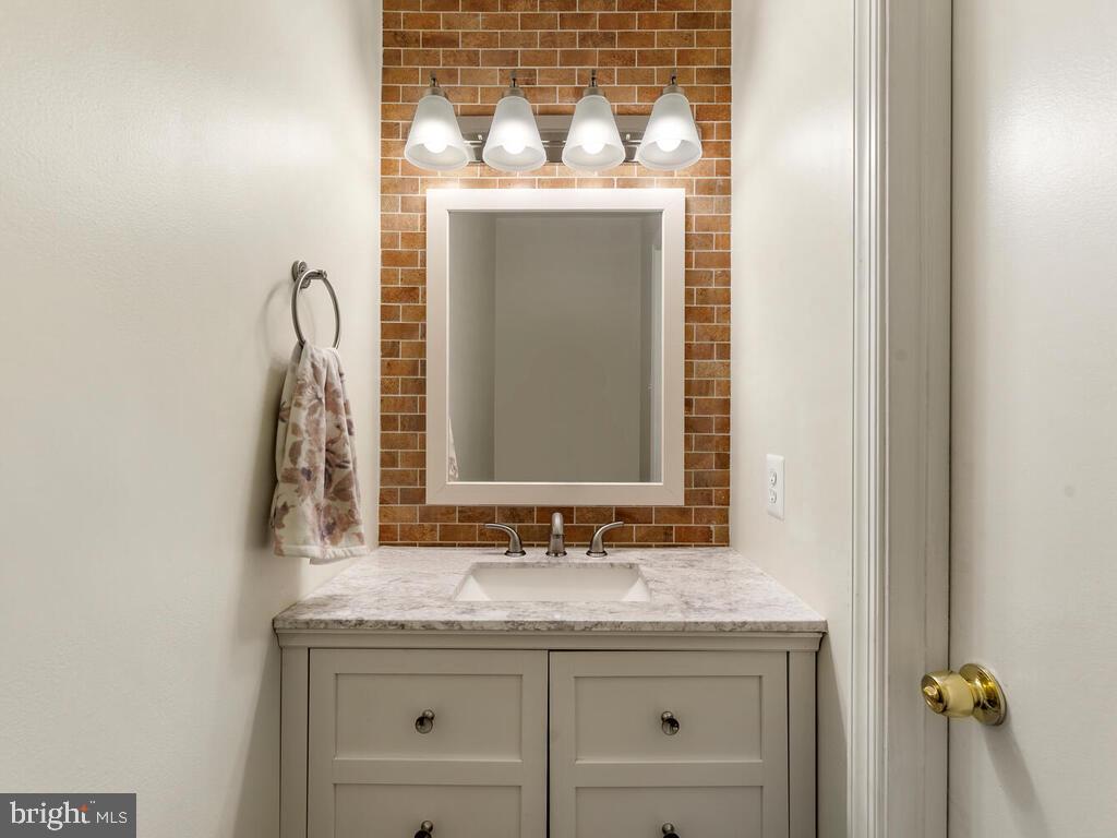 ASHFORD - Residential